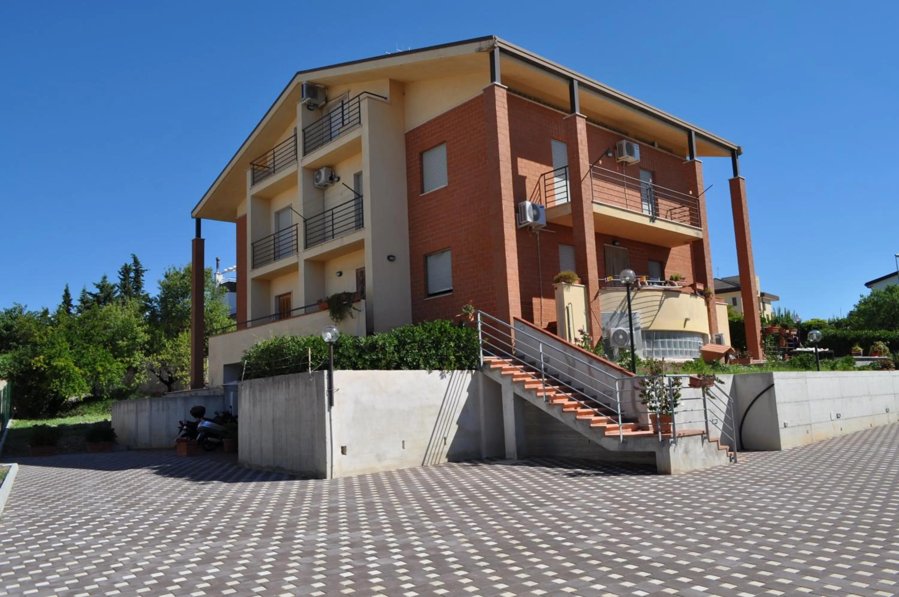 Property building in La Specchia