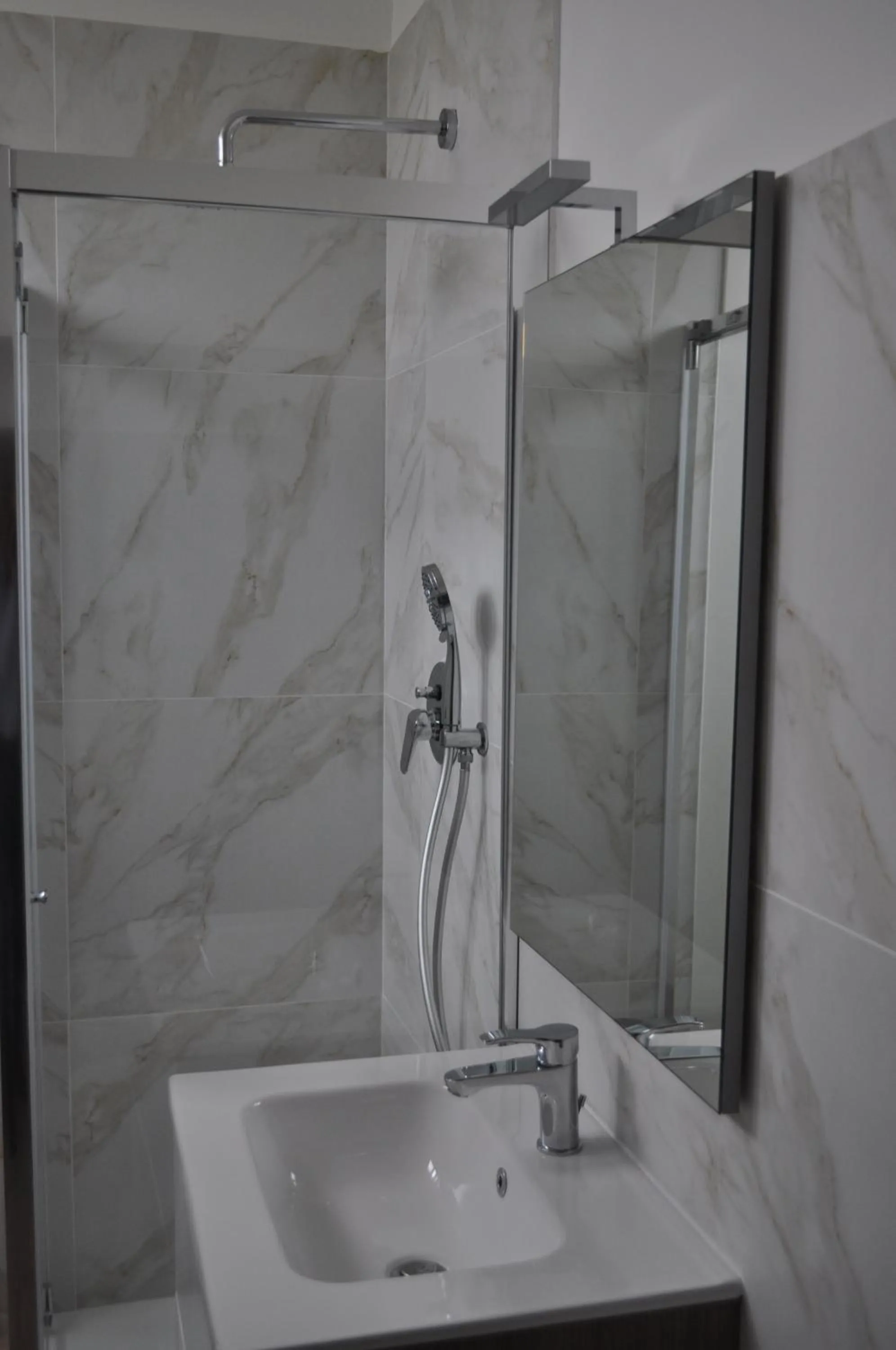 Shower in La Specchia