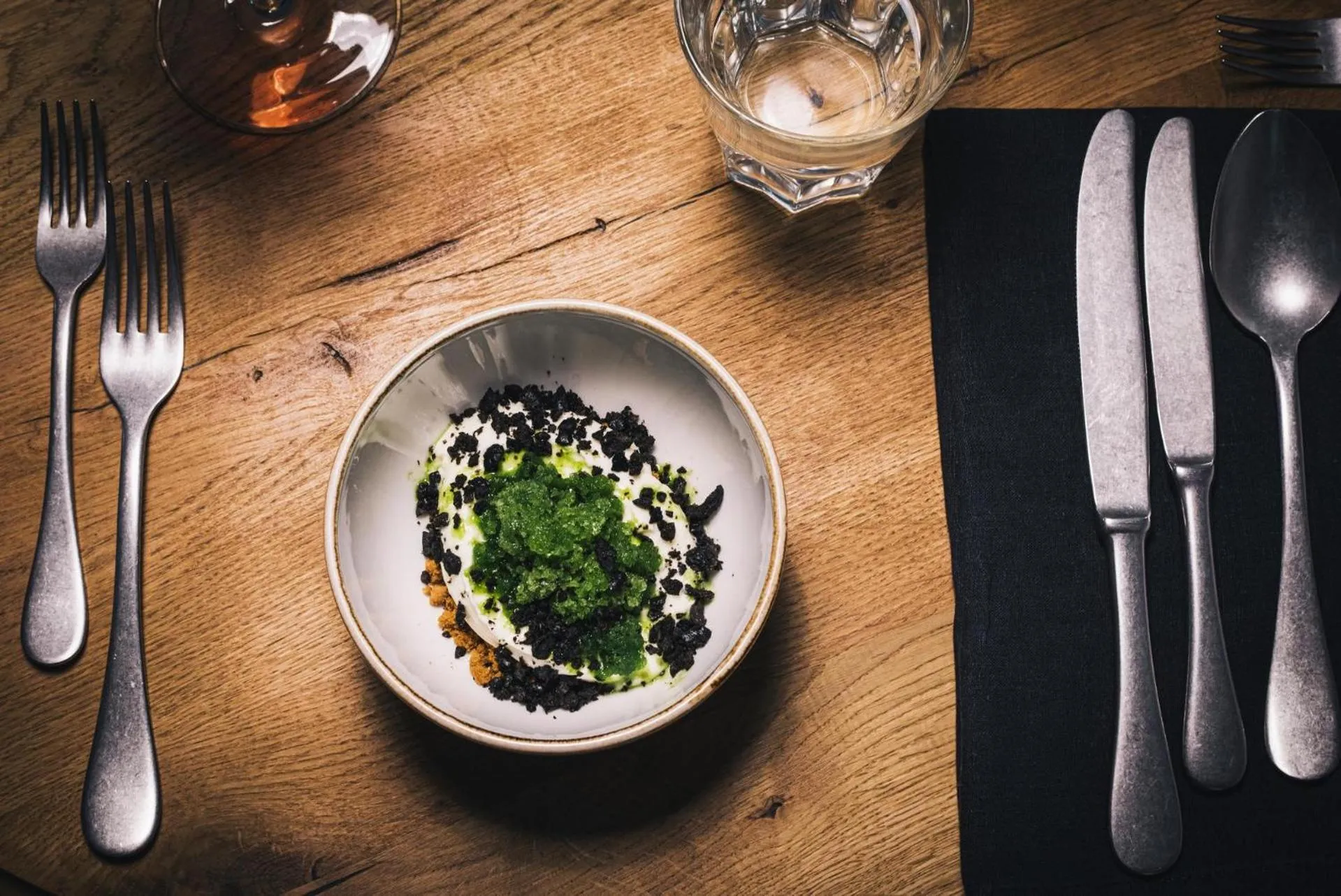 Restaurant/places to eat in Riders Hotel