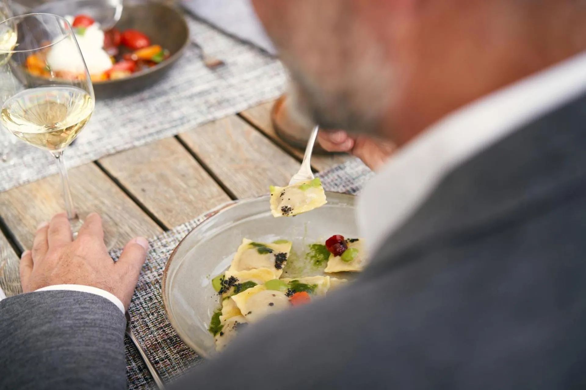 Restaurant/places to eat in signinahotel