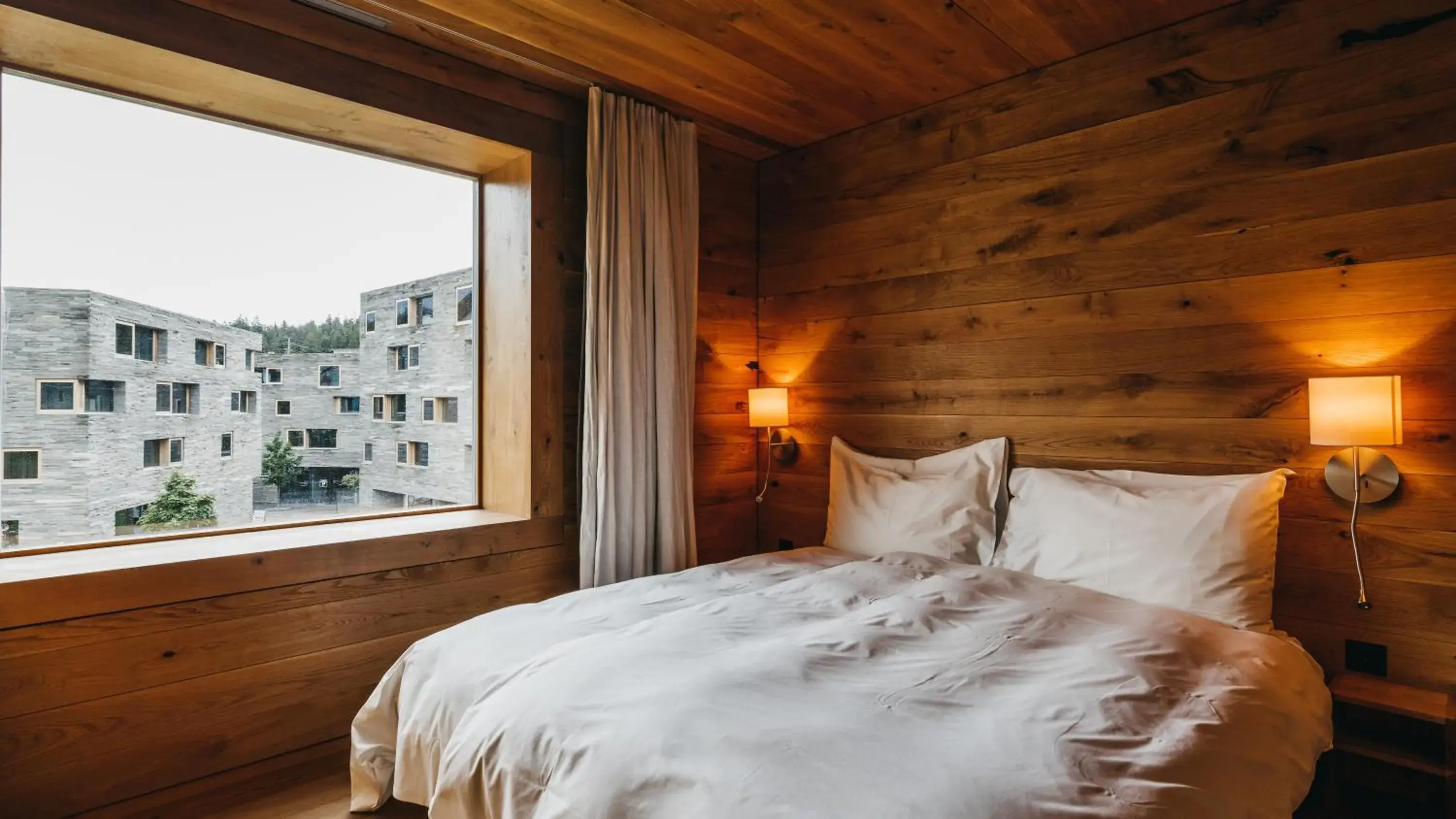 Nearby landmark, Bed in rocksresort Nearby landmark, Bed in rocksresort