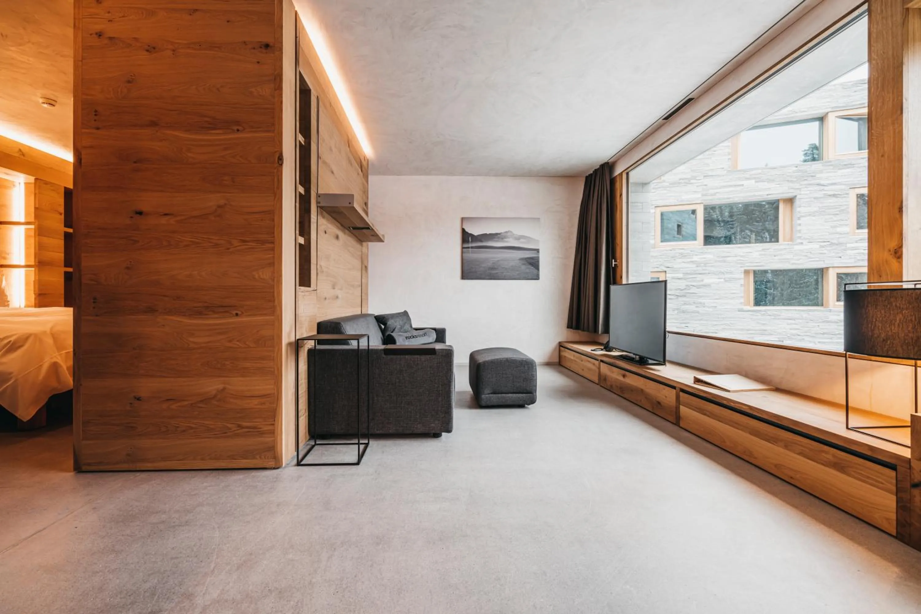 Photo of the whole room in rocksresort