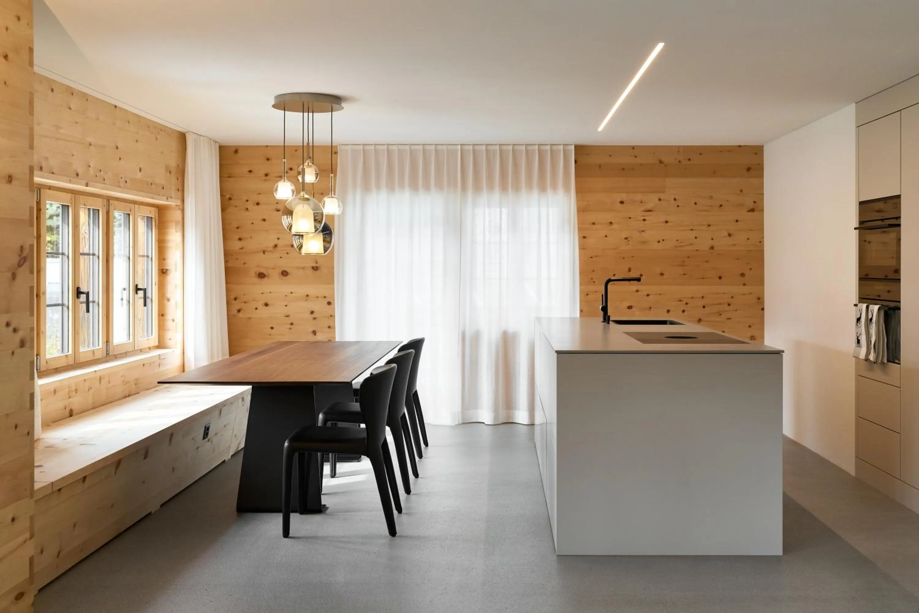 Dining area in rocksresort