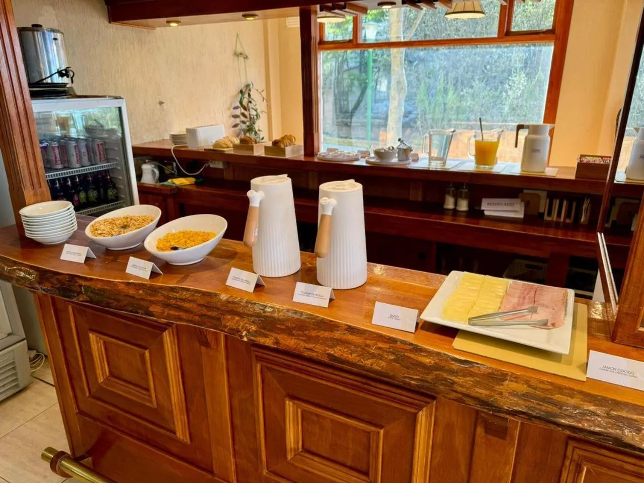 Breakfast in Costa Ushuaia