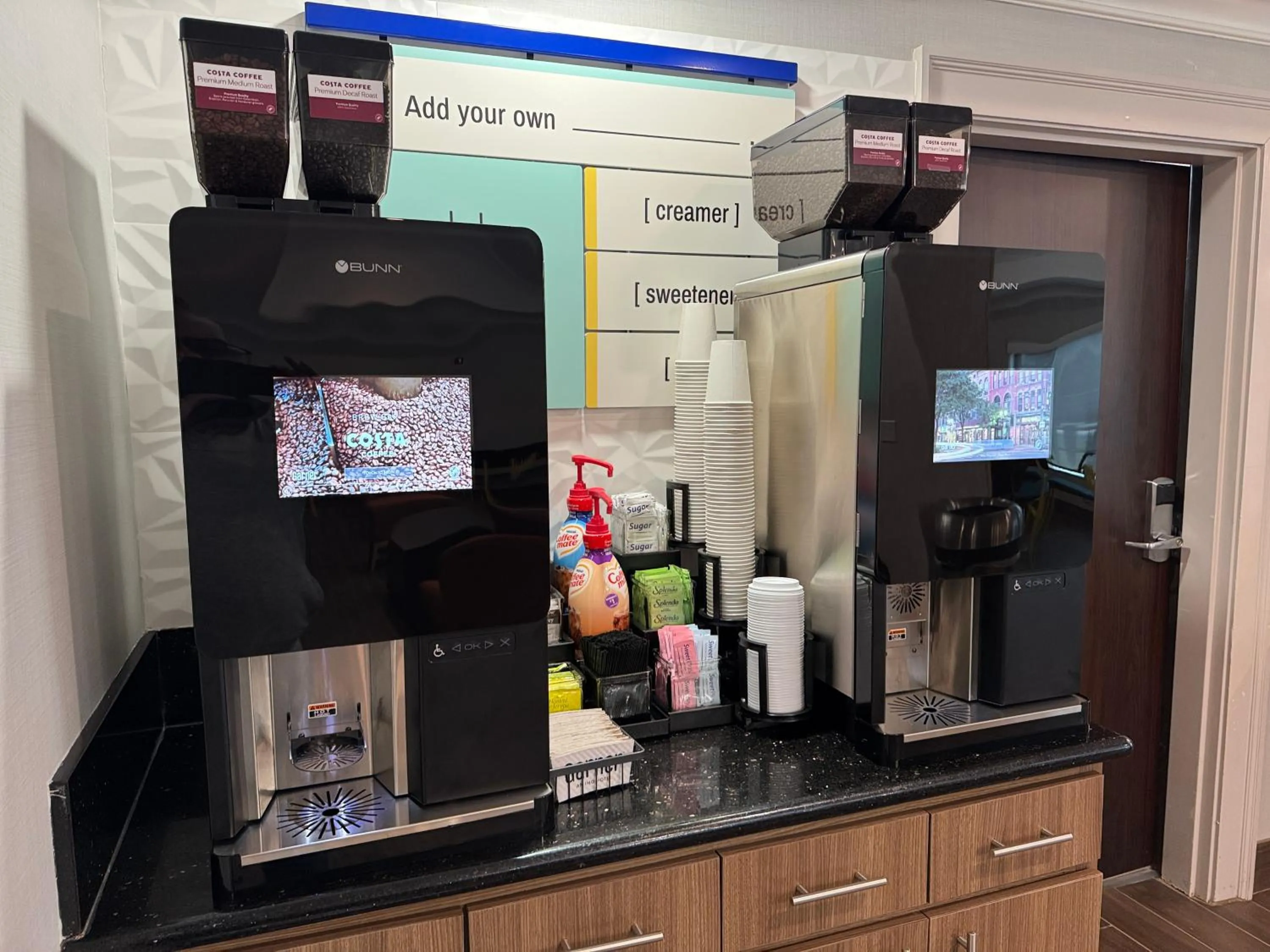 Kitchen or kitchenette in Garner Hotel Longview South by IHG