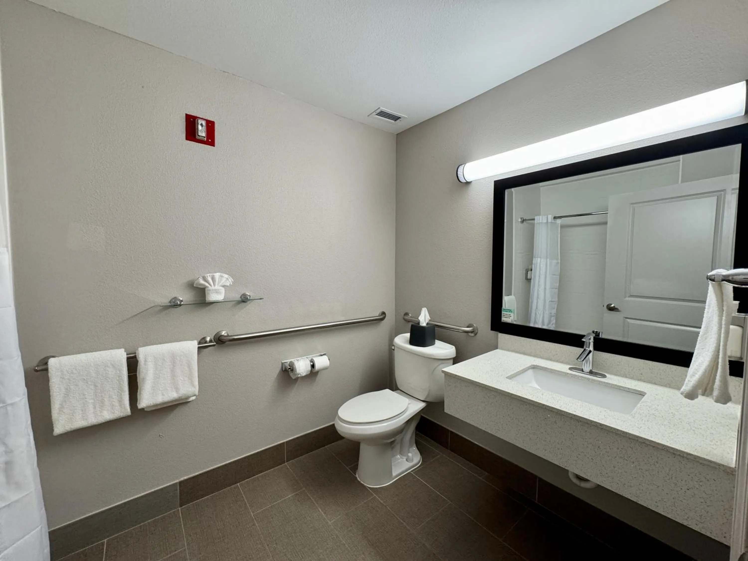 Bathroom in Garner Hotel Longview South by IHG