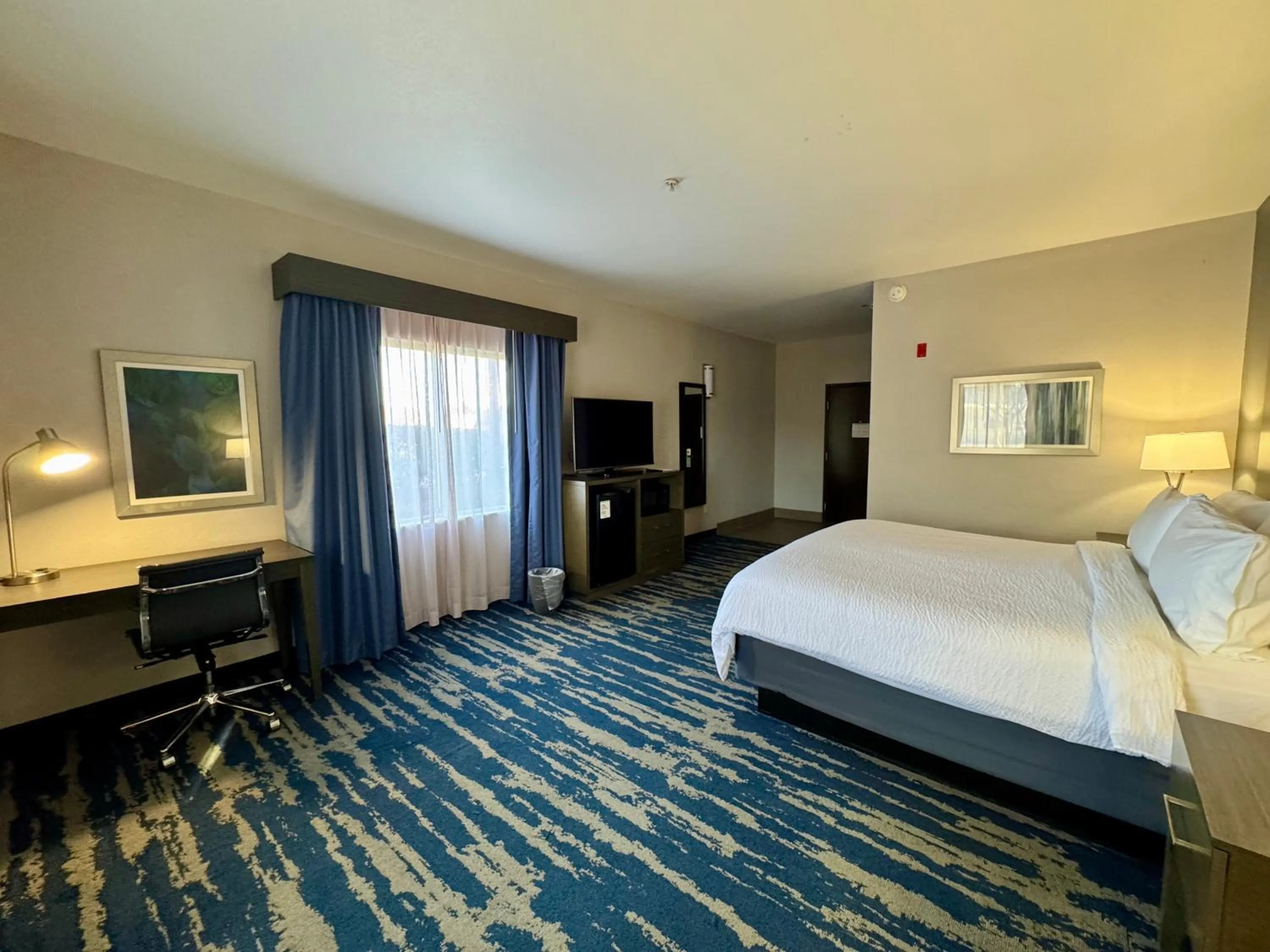 Bedroom, Bed in Garner Hotel Longview South by IHG