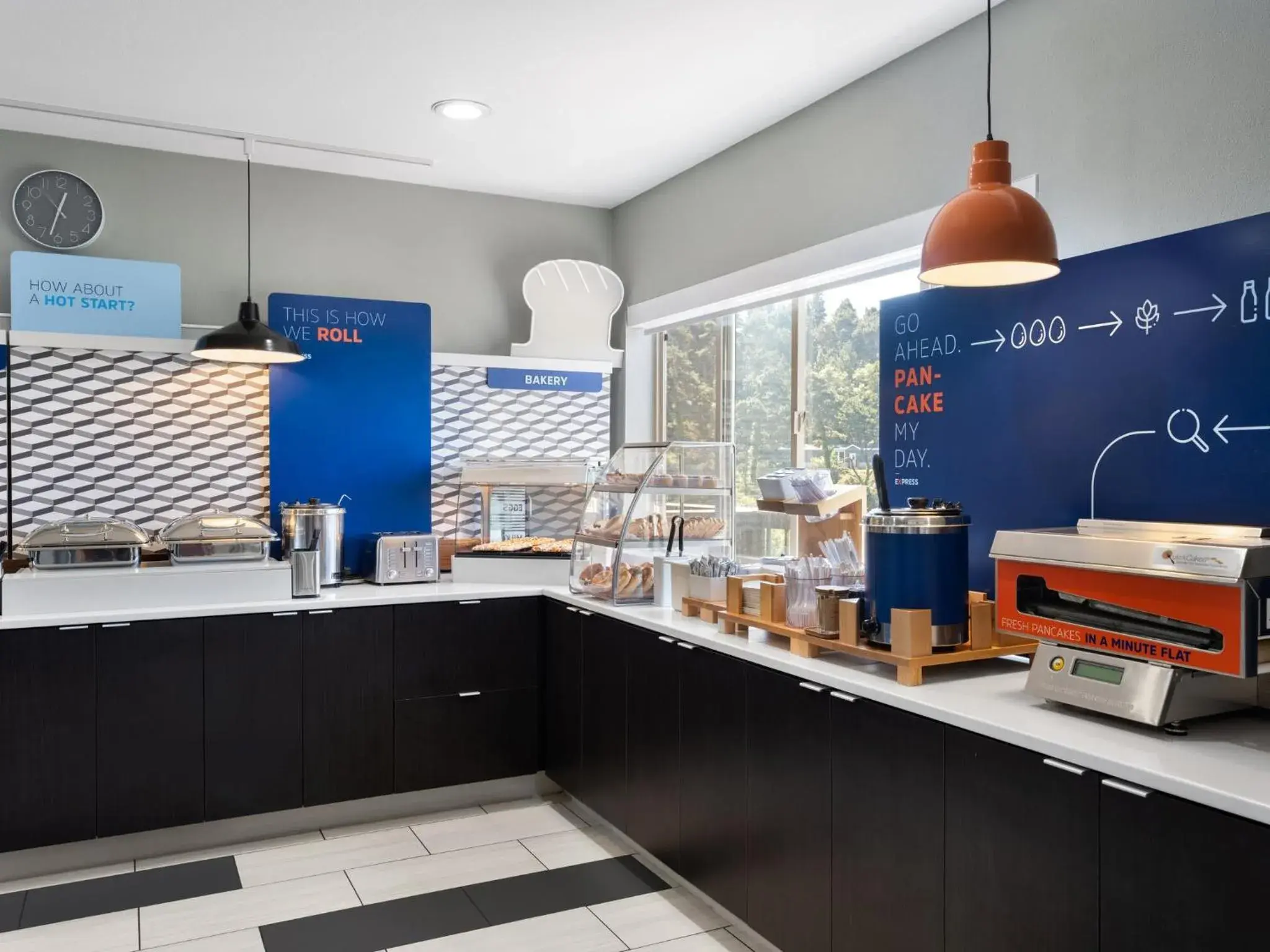 Breakfast in Holiday Inn Express Fort Bragg by IHG Breakfast in Holiday Inn Express Fort Bragg by IHG