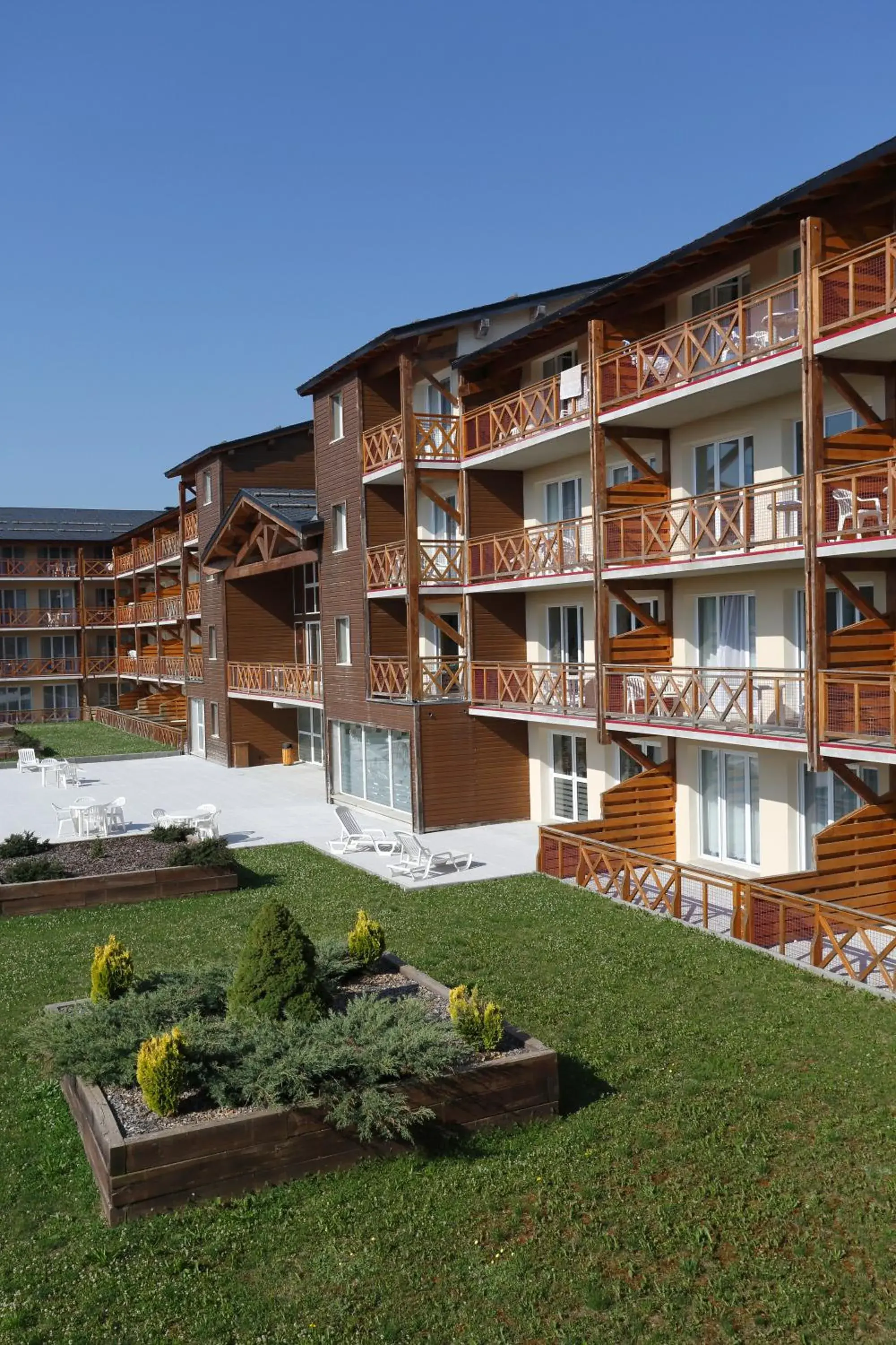 Property building in Vacancéole - Appart'Vacances Pyrénées 2000 Property building in Vacancéole - Appart'Vacances Pyrénées 2000