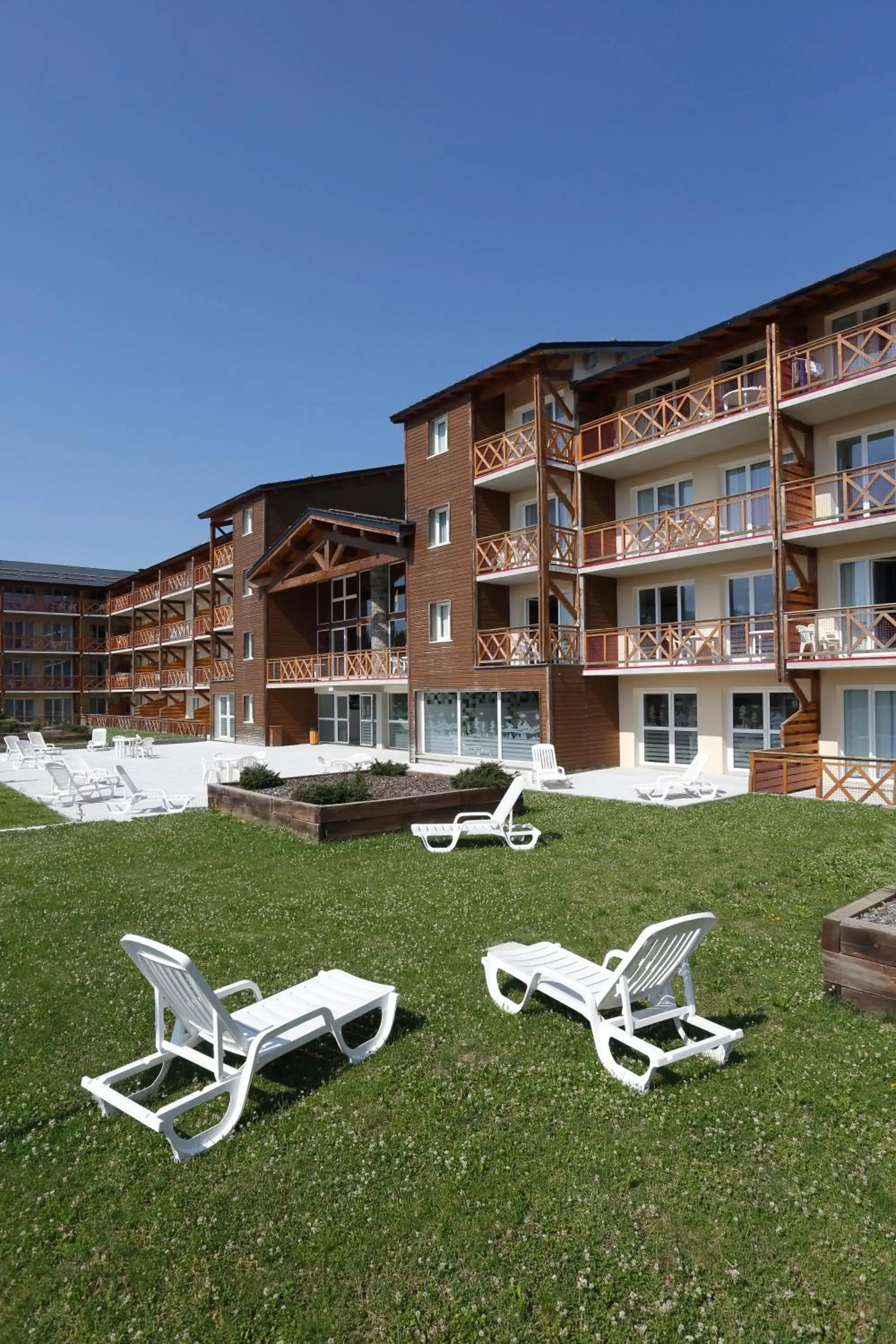 Property building in Vacancéole - Appart'Vacances Pyrénées 2000 Property building in Vacancéole - Appart'Vacances Pyrénées 2000