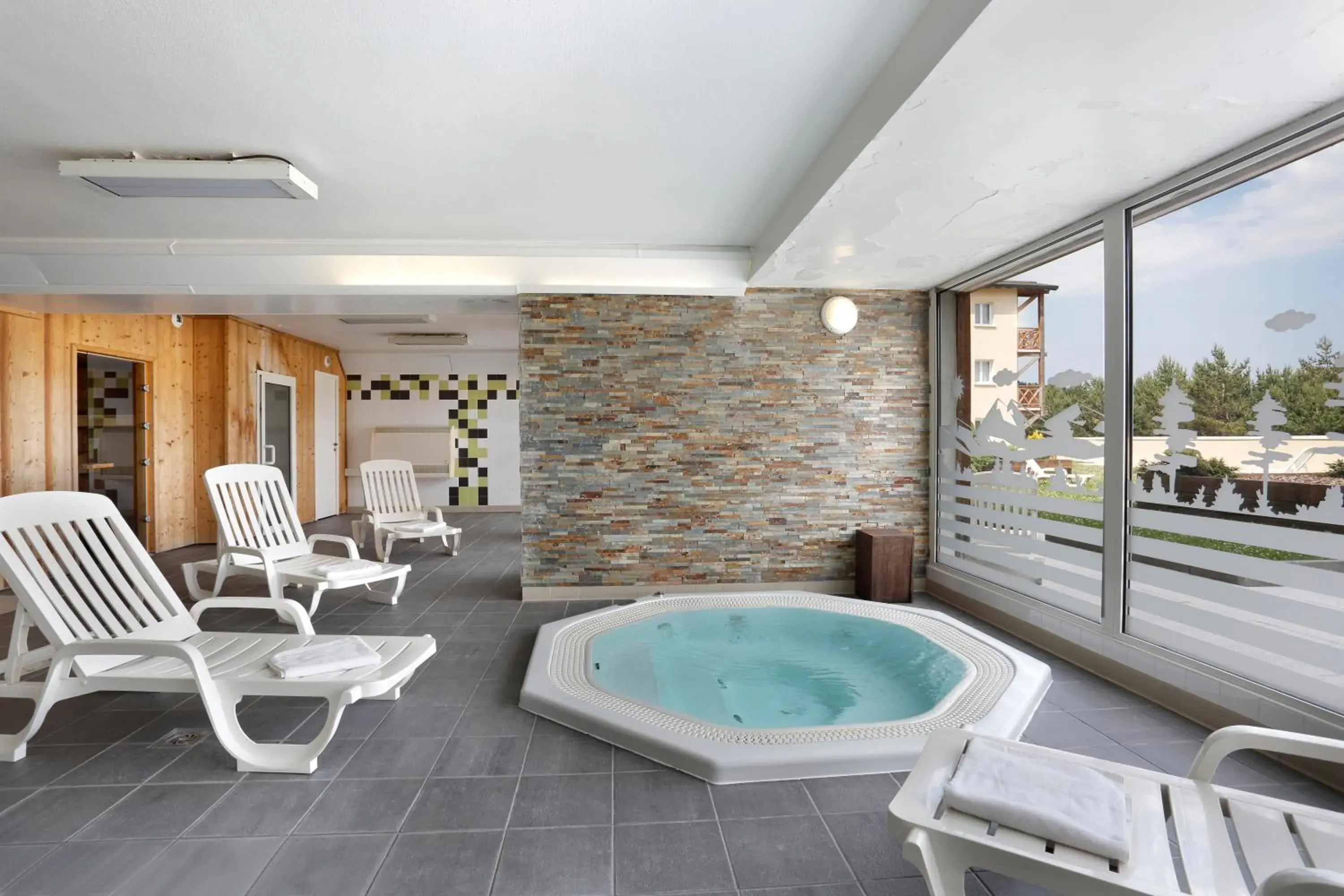 Spa and wellness centre/facilities in Vacancéole - Appart'Vacances Pyrénées 2000 Spa and wellness centre/facilities in Vacancéole - Appart'Vacances Pyrénées 2000