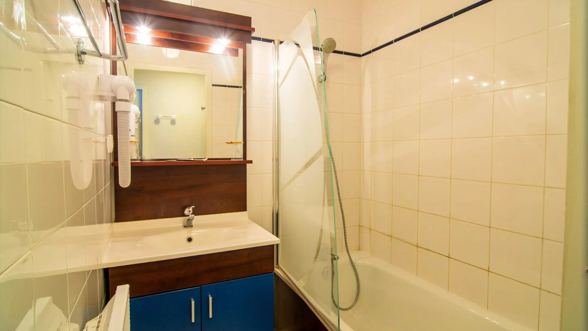 Bathroom in Vacancéole - Appart'Vacances Pyrénées 2000