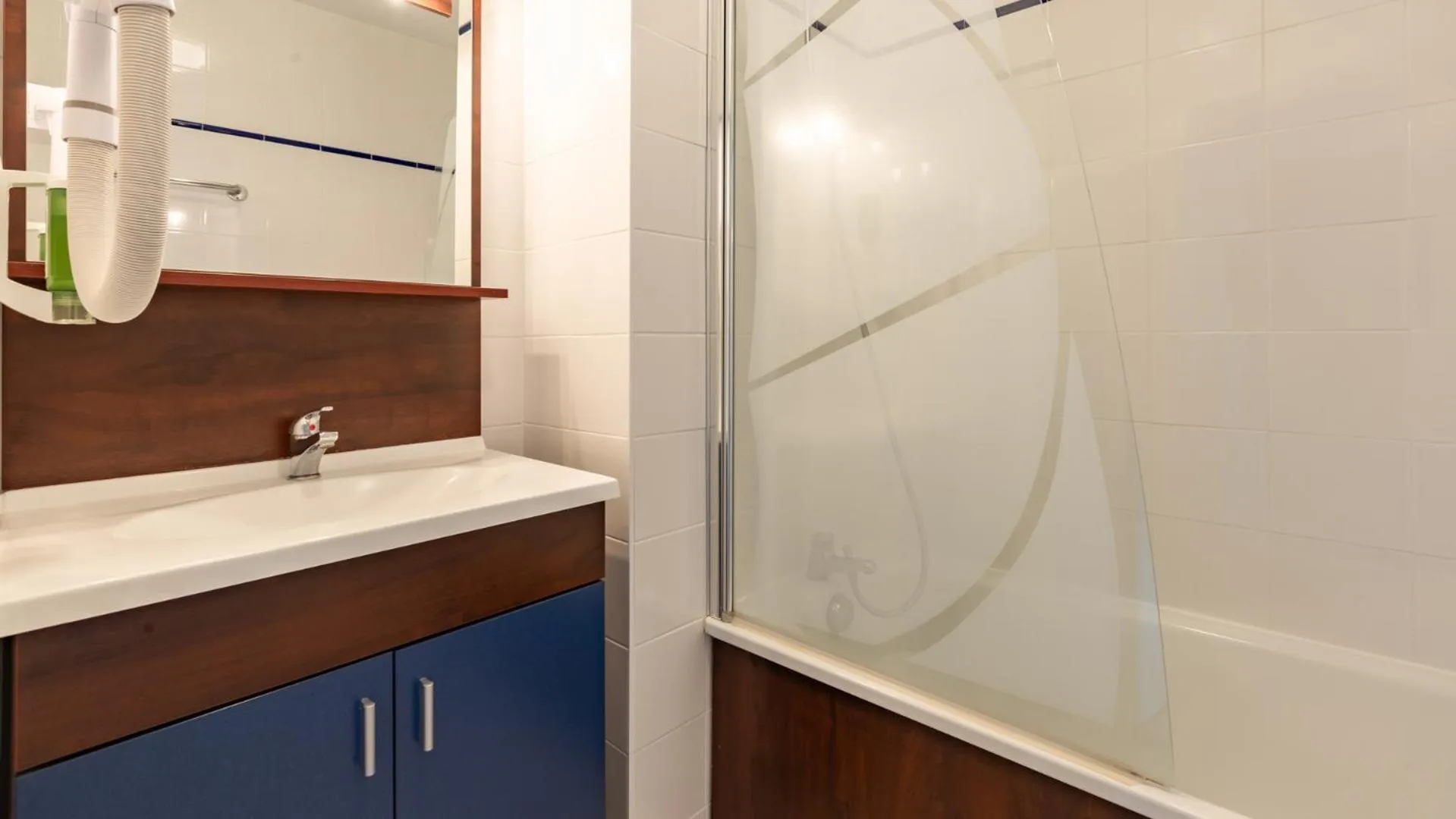 Bathroom in Vacancéole - Appart'Vacances Pyrénées 2000