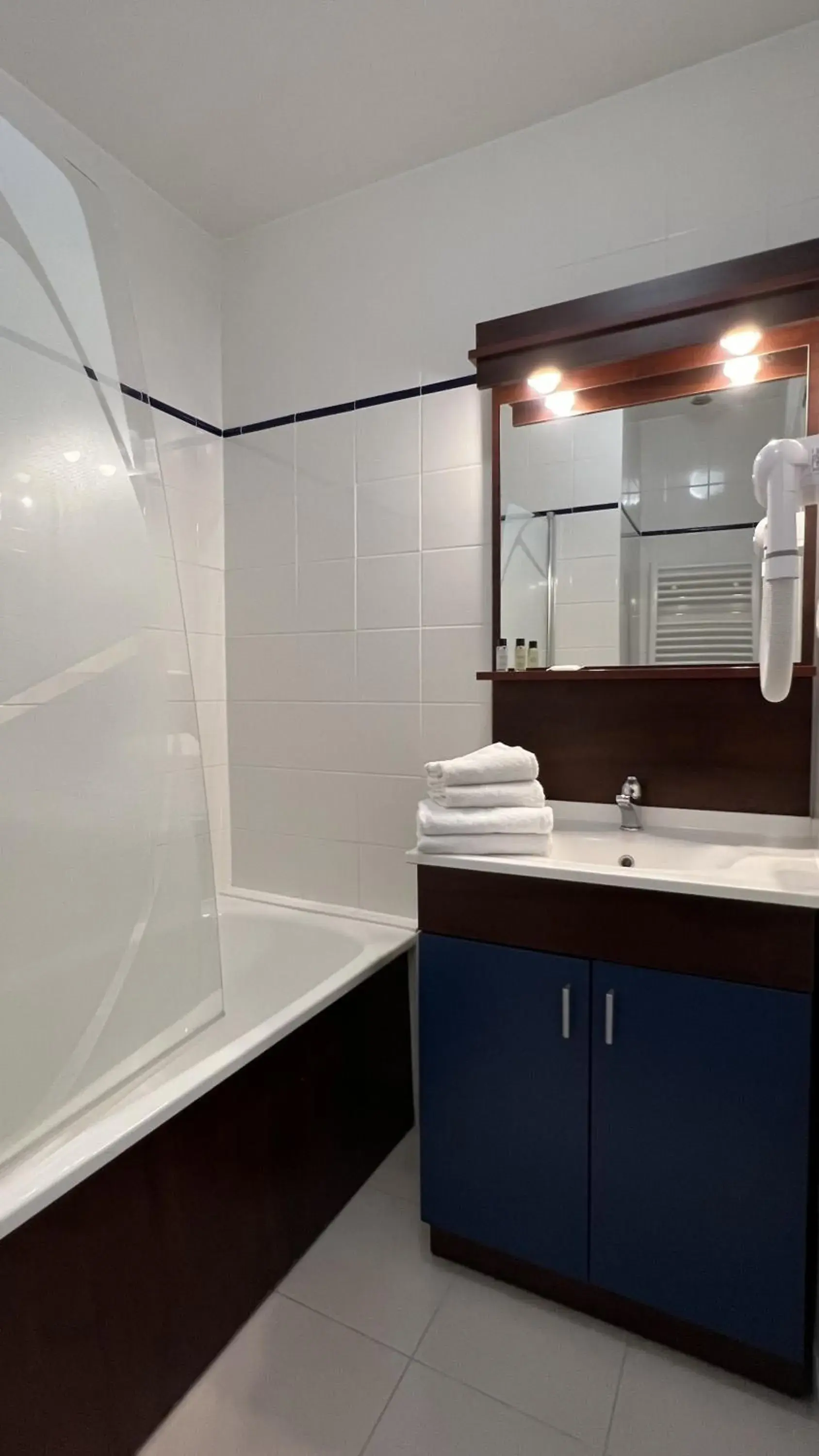 Studio for 2 people (Disability Access) in Vacancéole - Appart'Vacances Pyrénées 2000 Studio for 2 people (Disability Access) in Vacancéole - Appart'Vacances Pyrénées 2000