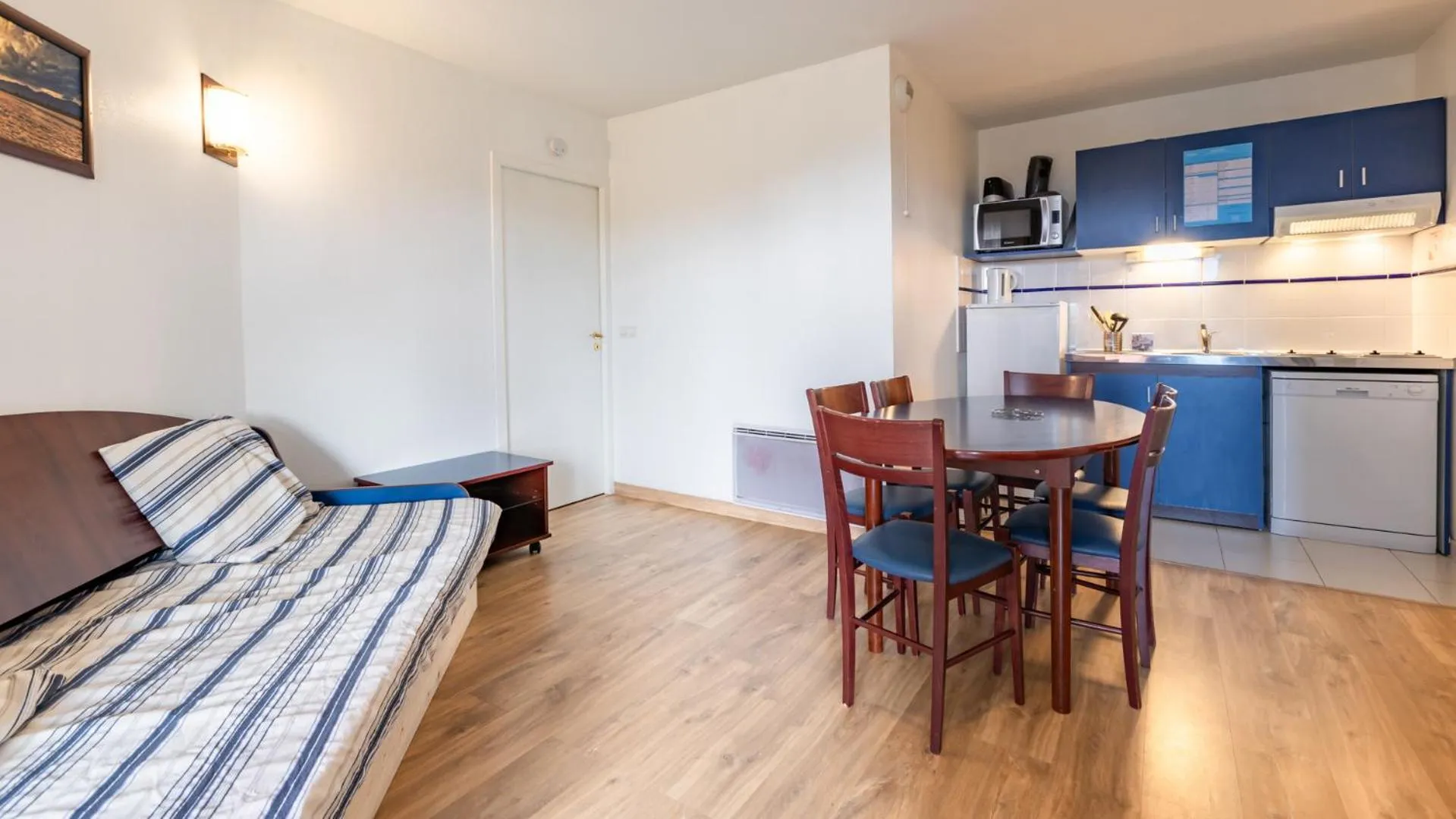 Living room in Vacancéole - Appart'Vacances Pyrénées 2000