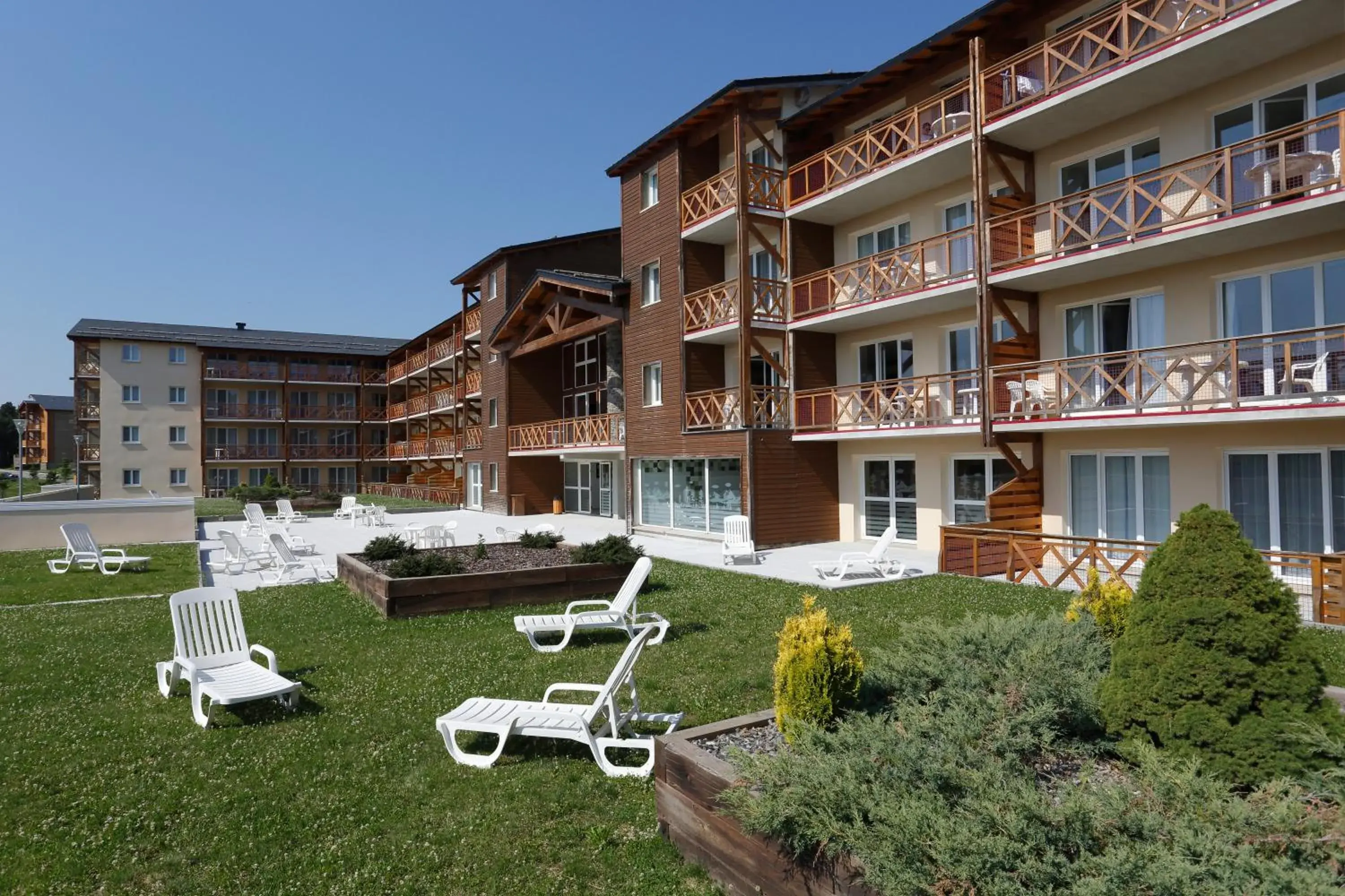 Property building in Vacancéole - Appart'Vacances Pyrénées 2000 Property building in Vacancéole - Appart'Vacances Pyrénées 2000