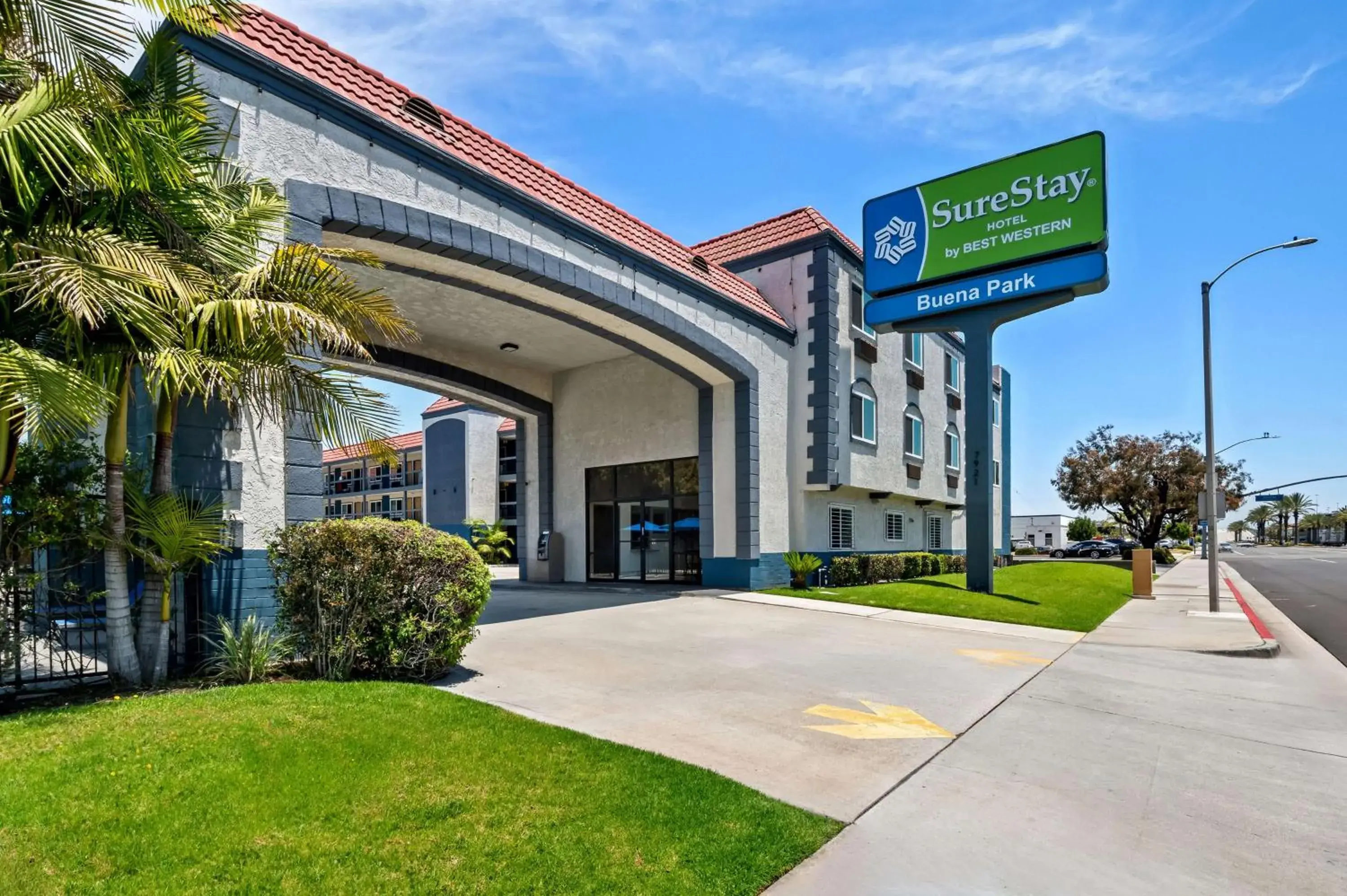 Property building in SureStay Hotel by Best Western Buena Park Anaheim Property building in SureStay Hotel by Best Western Buena Park Anaheim