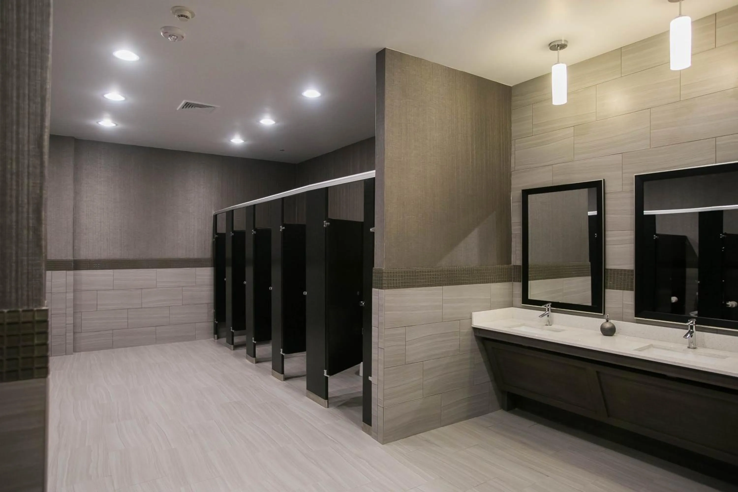 Meeting/conference room in Holiday Inn Longview - North by IHG