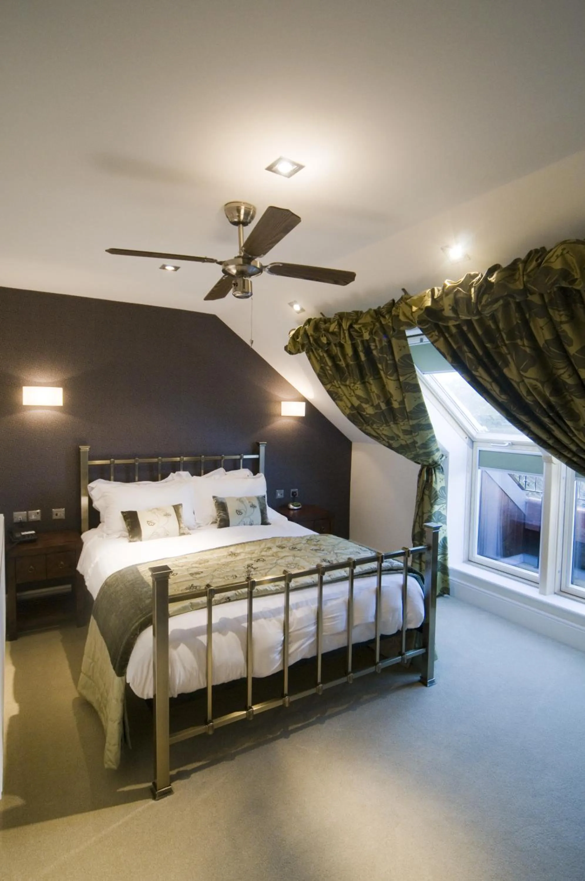 Bedroom, Bed in Hall Farm Hotel And Restaurant