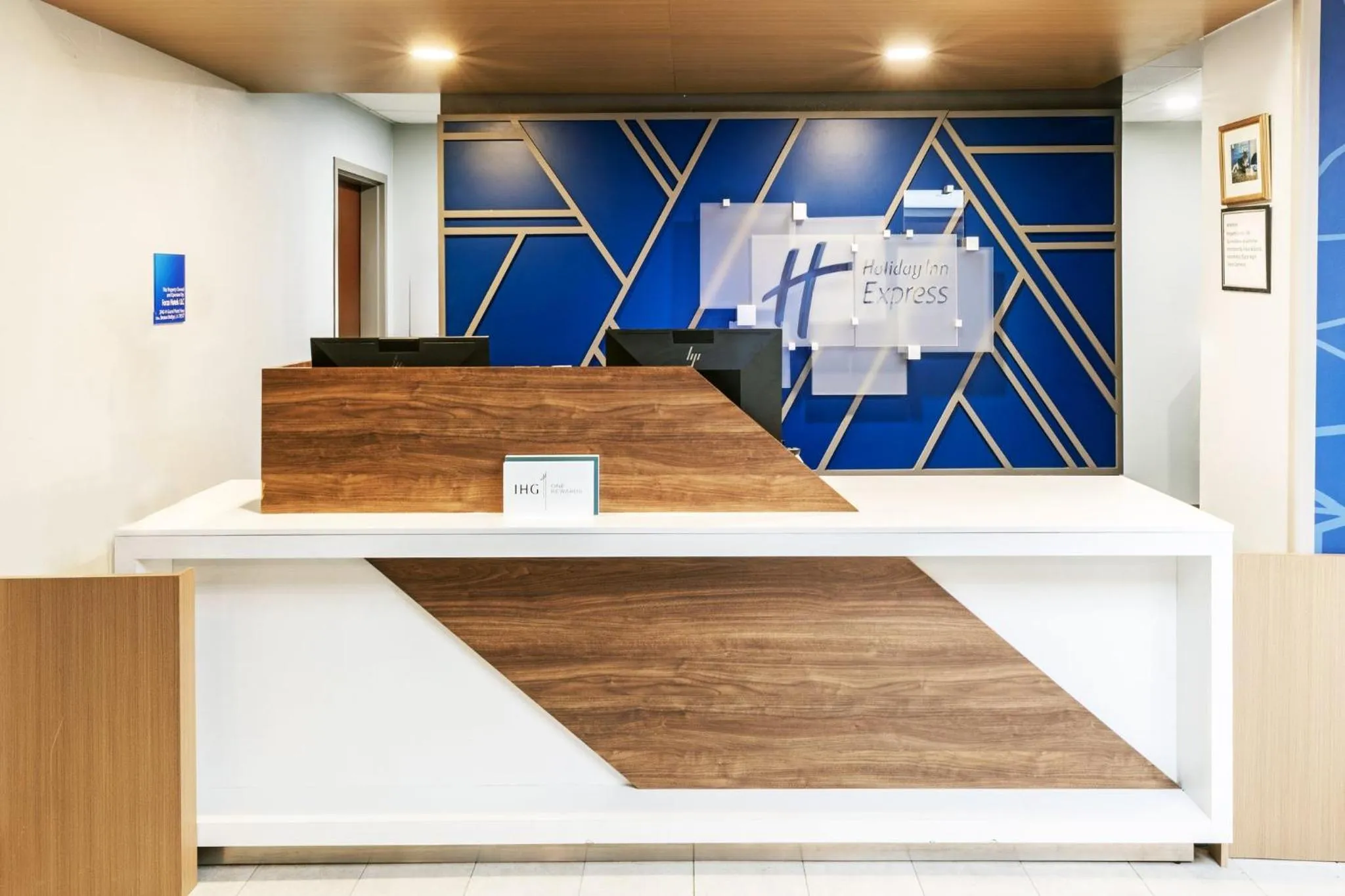 Property building in Holiday Inn Express Breaux Bridge by IHG