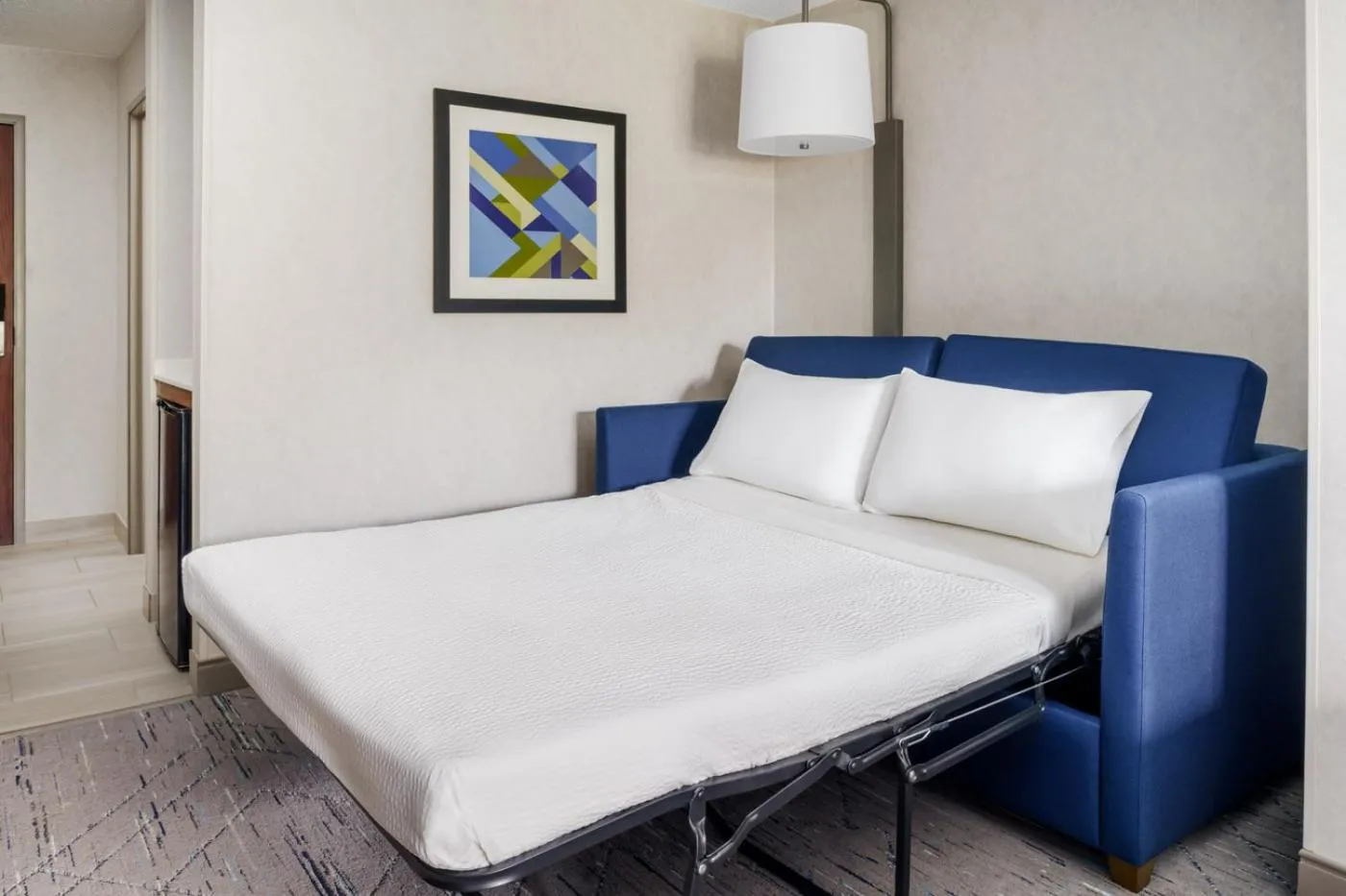 Bed in Holiday Inn Express Irondequoit by IHG