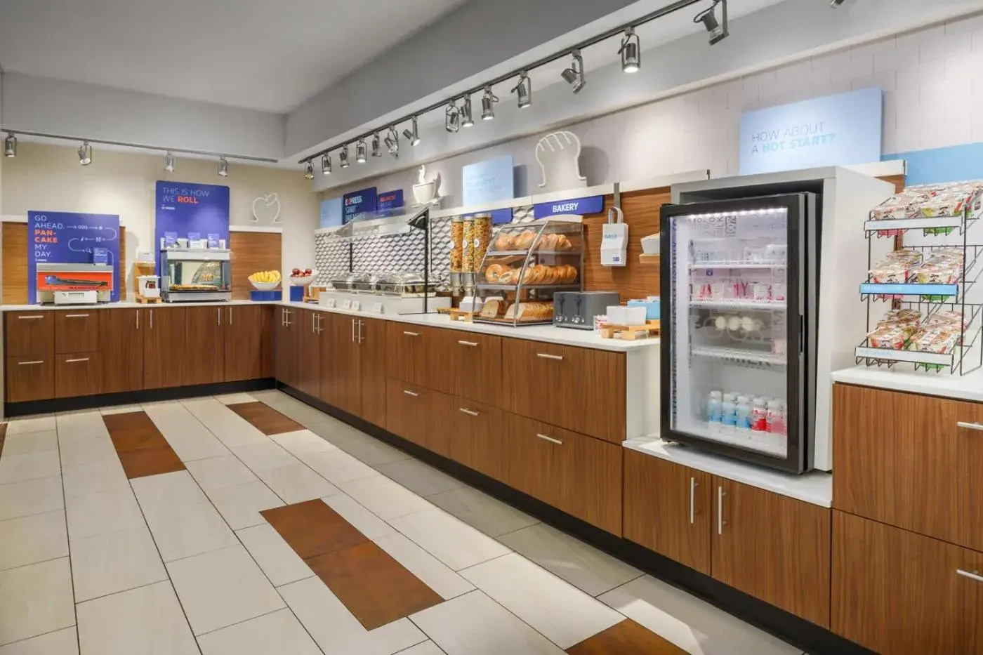 Buffet breakfast in Holiday Inn Express Irondequoit by IHG Buffet breakfast in Holiday Inn Express Irondequoit by IHG