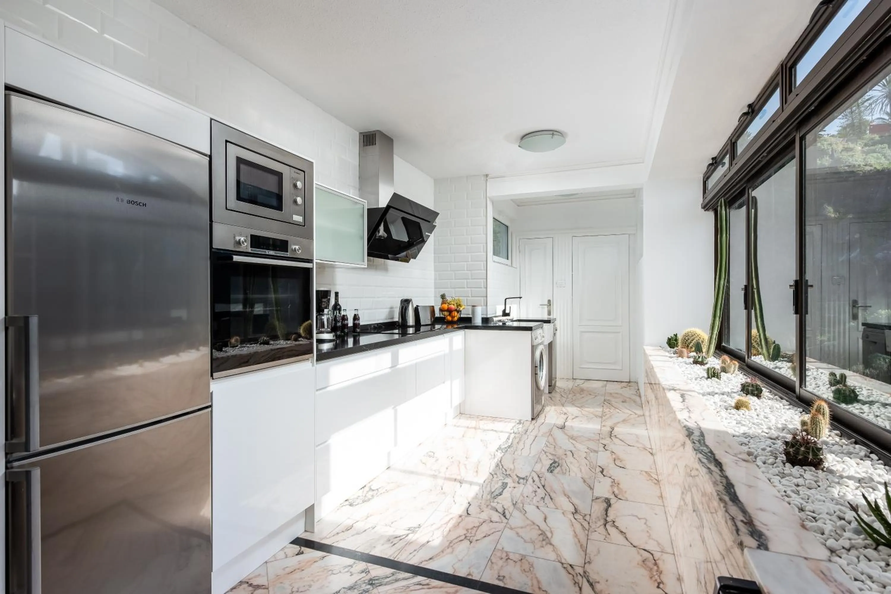 Coffee/tea facilities in Ocean Vistas 24