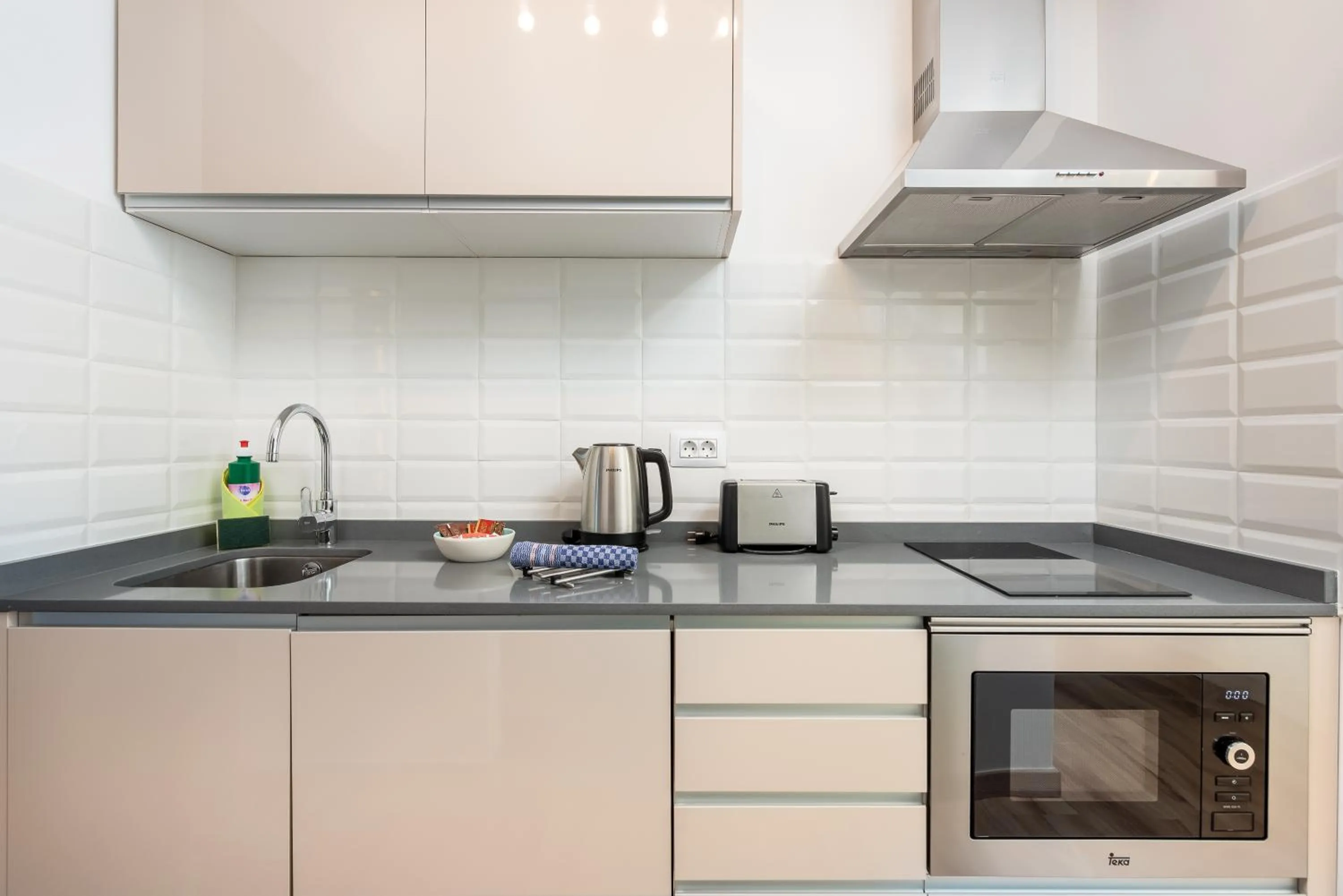 kitchen in Ocean Vistas 24