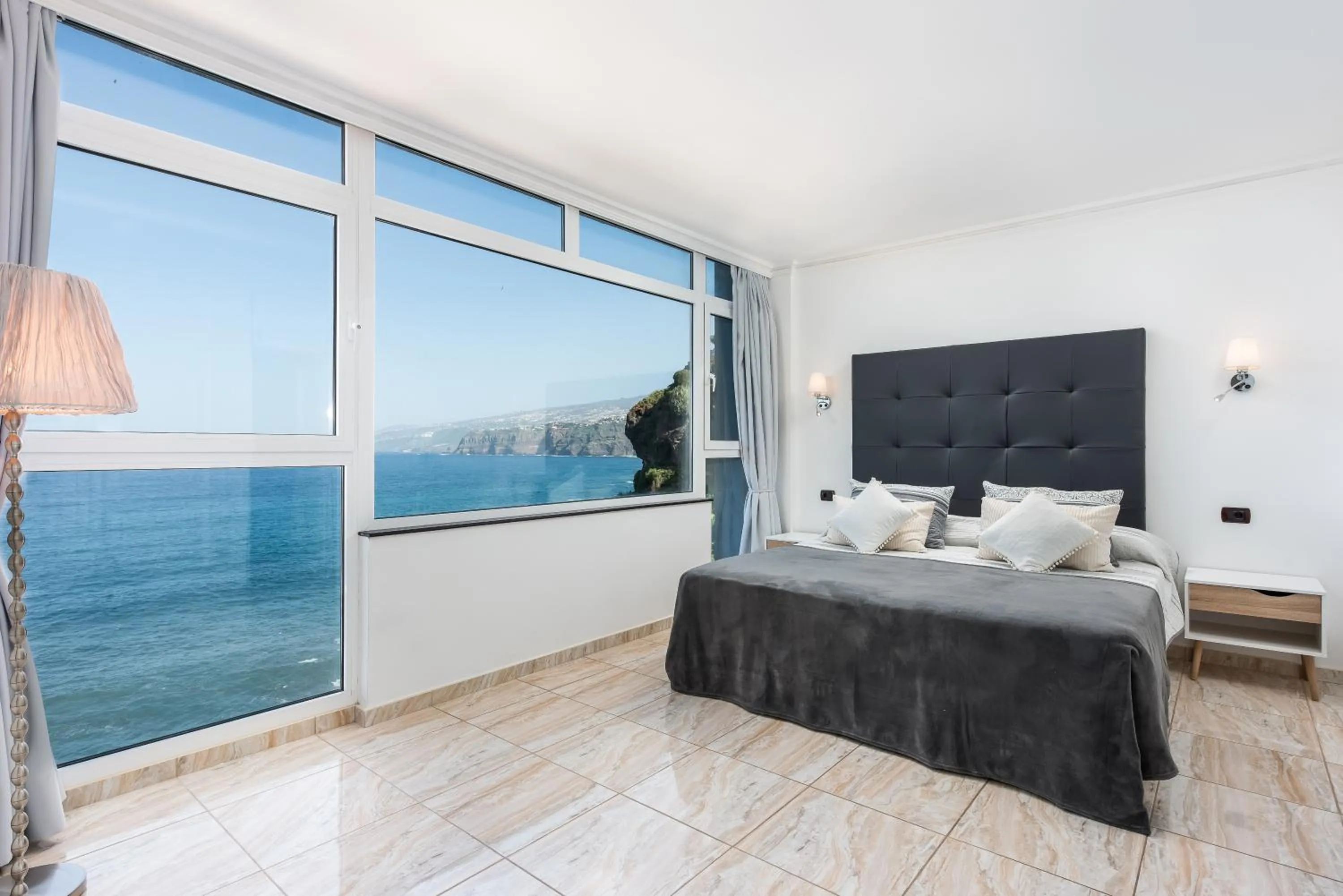 Bedroom, Bed in Ocean Vistas 24