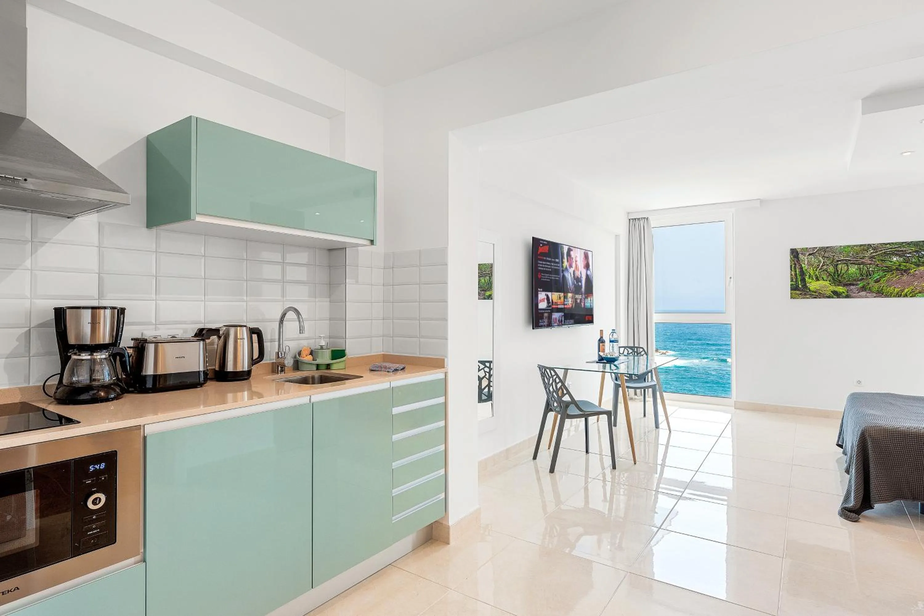 TV and multimedia in Ocean Vistas 24