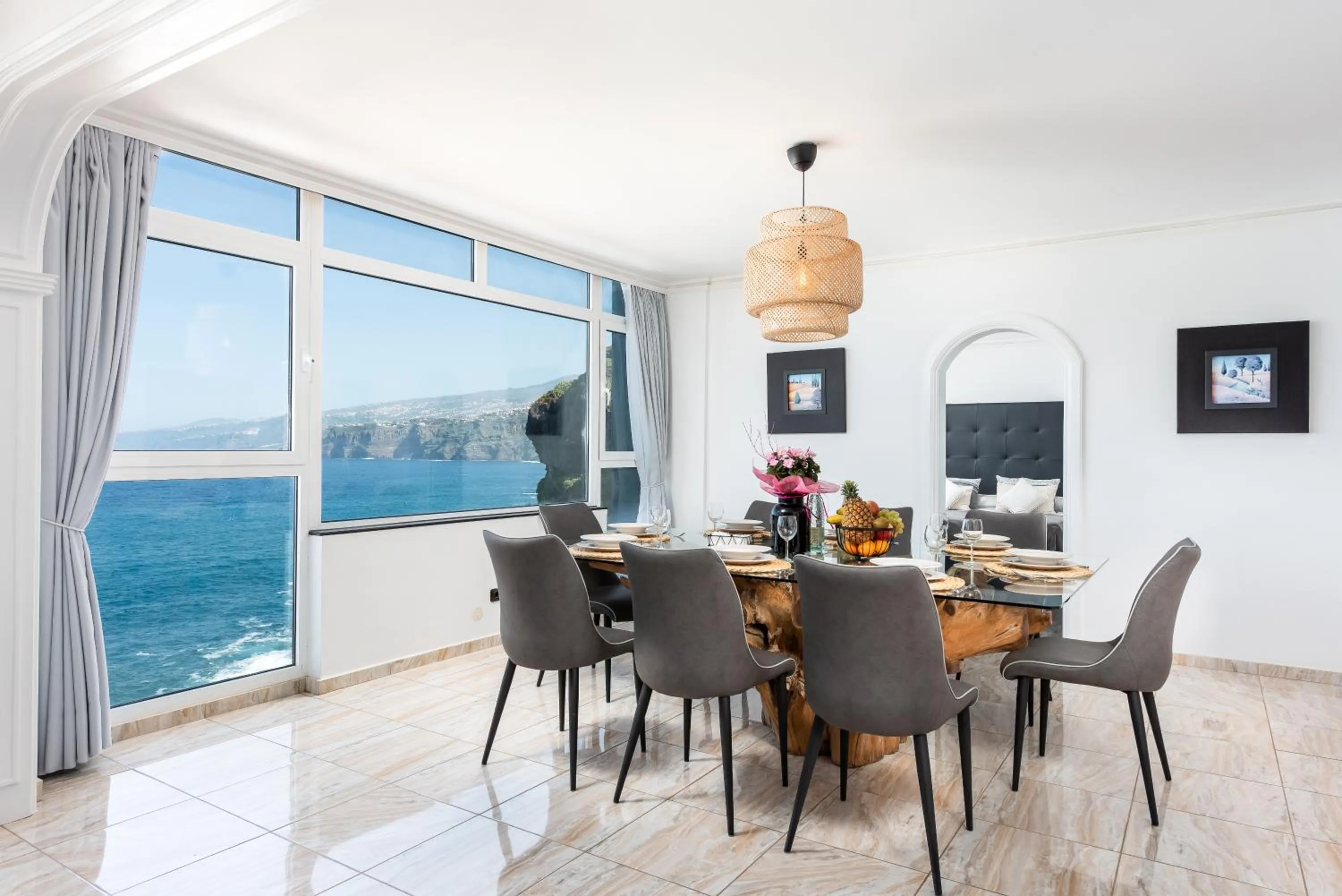 Dining area in Ocean Vistas 24
