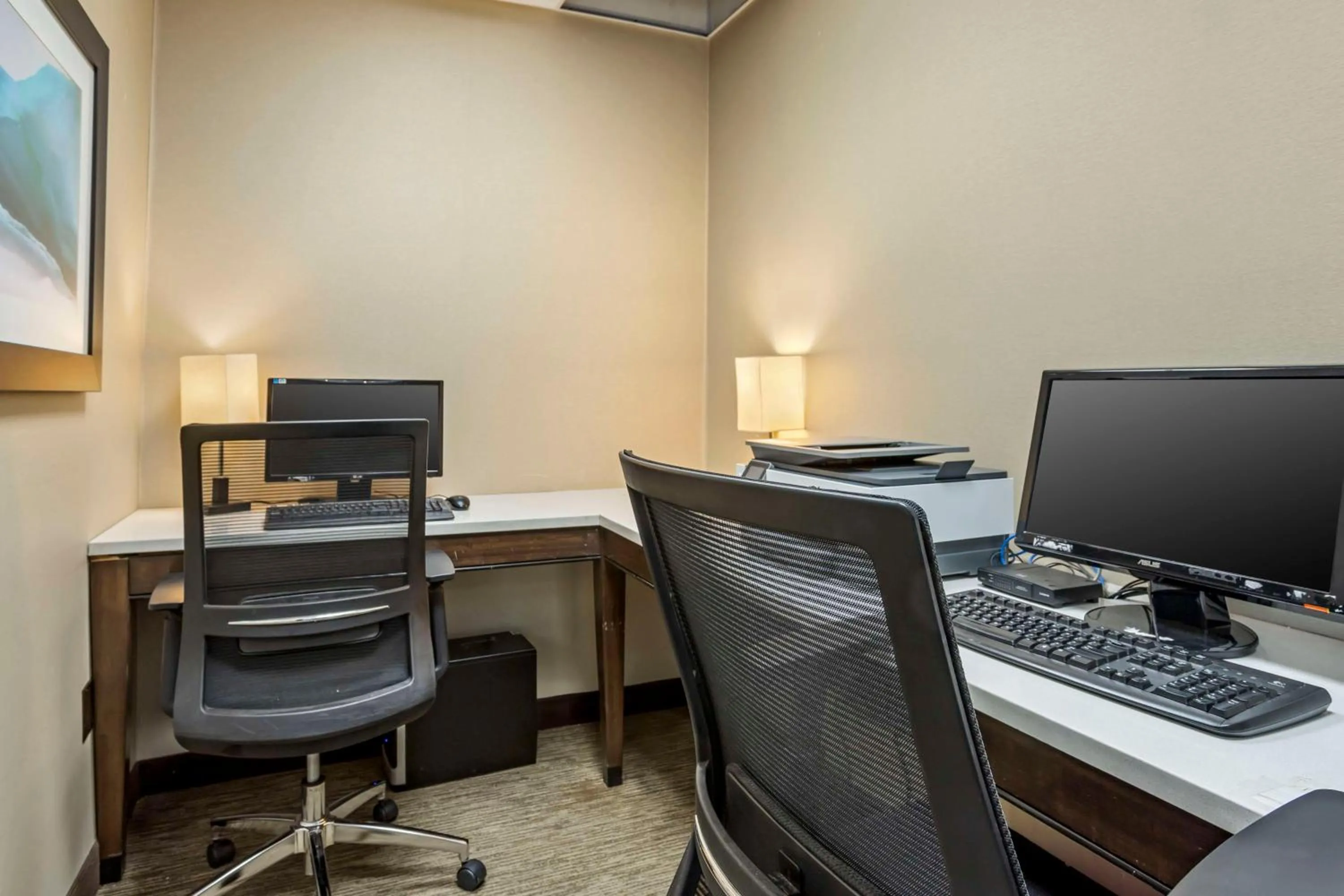 Business facilities in Best Western Plus Kingston Hotel and Conference Center