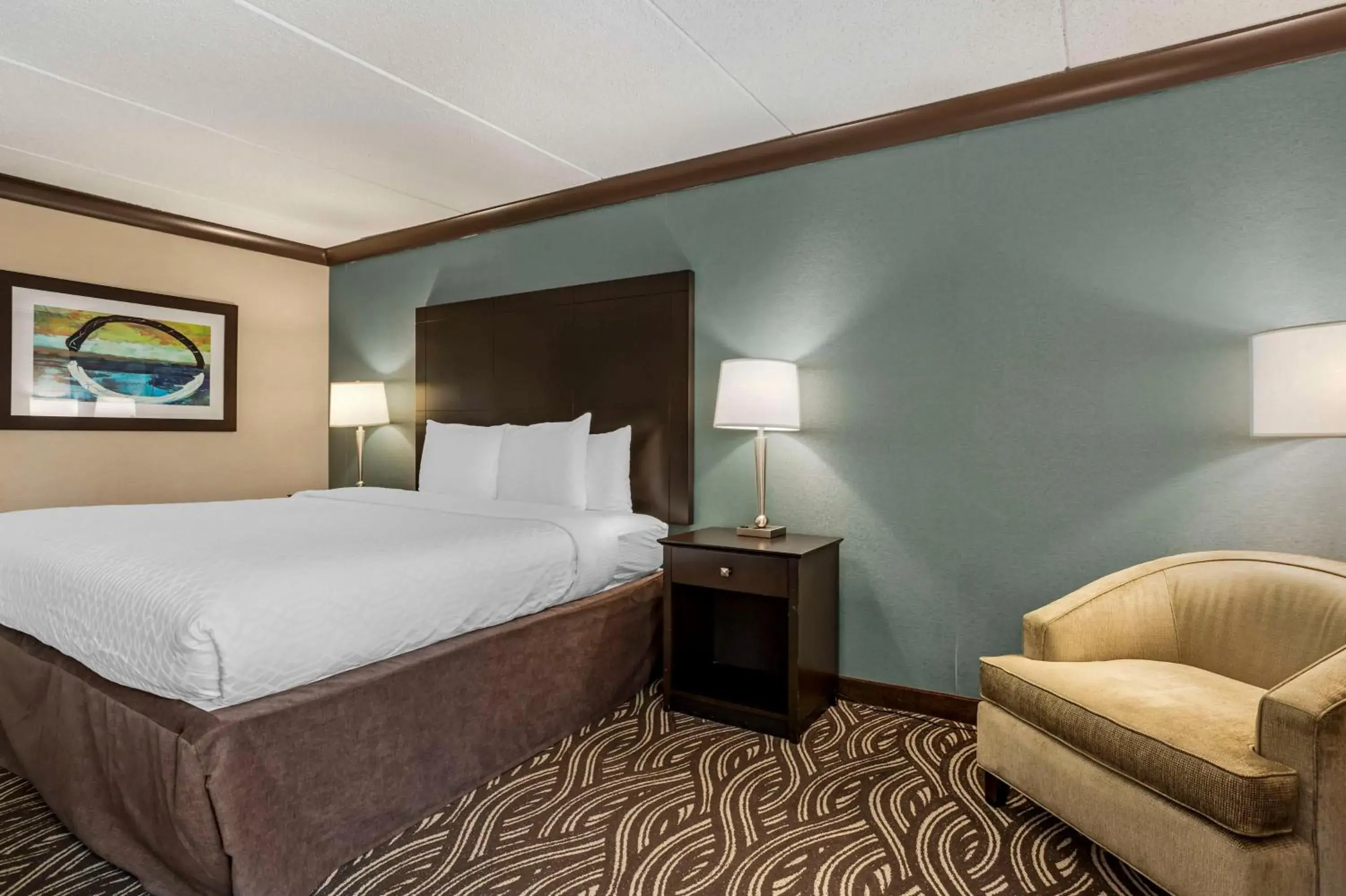 King Room with Sofa Bed - Non-Smoking in Best Western Plus Kingston Hotel and Conference Center King Room with Sofa Bed - Non-Smoking in Best Western Plus Kingston Hotel and Conference Center