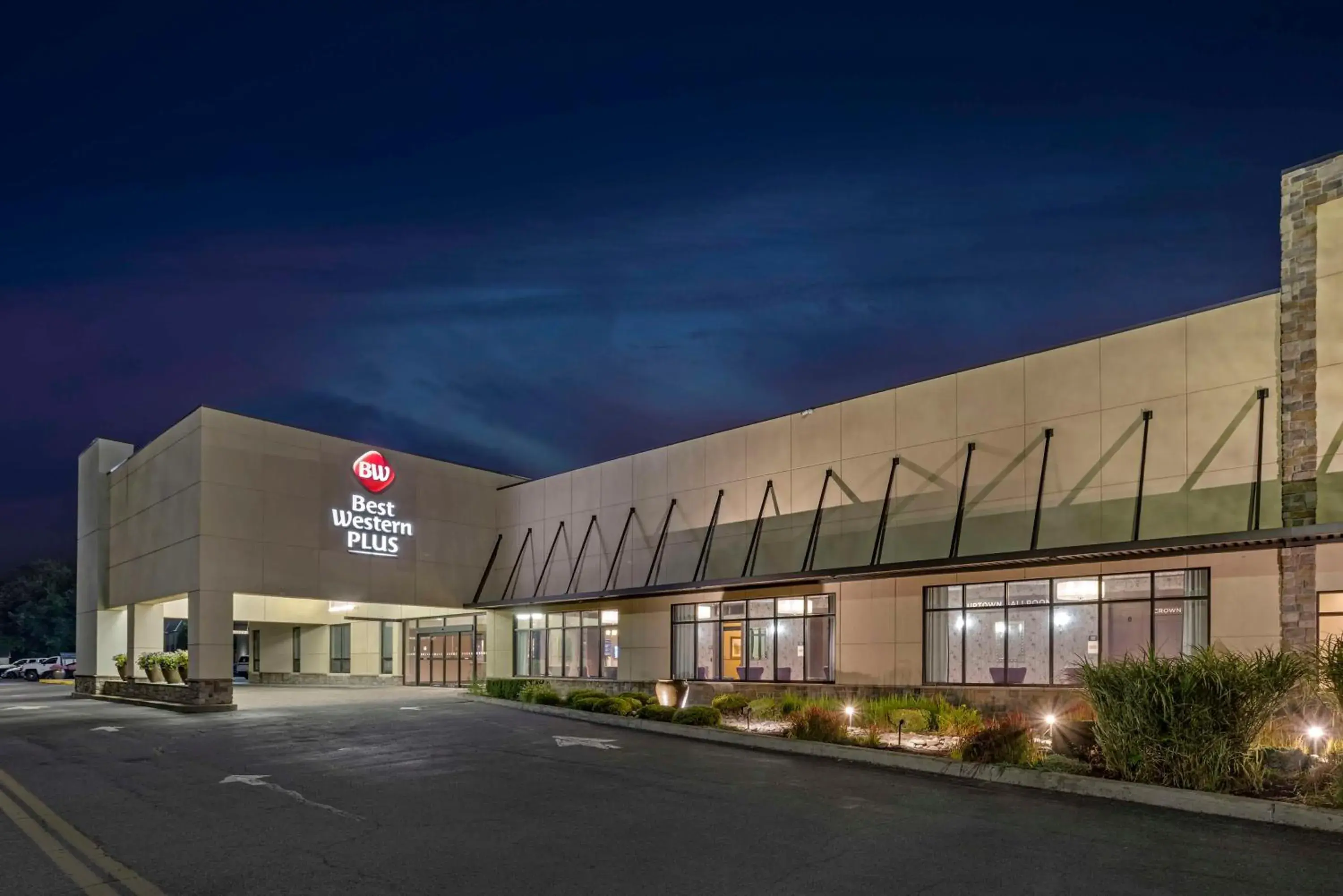 Property building in Best Western Plus Kingston Hotel and Conference Center Property building in Best Western Plus Kingston Hotel and Conference Center