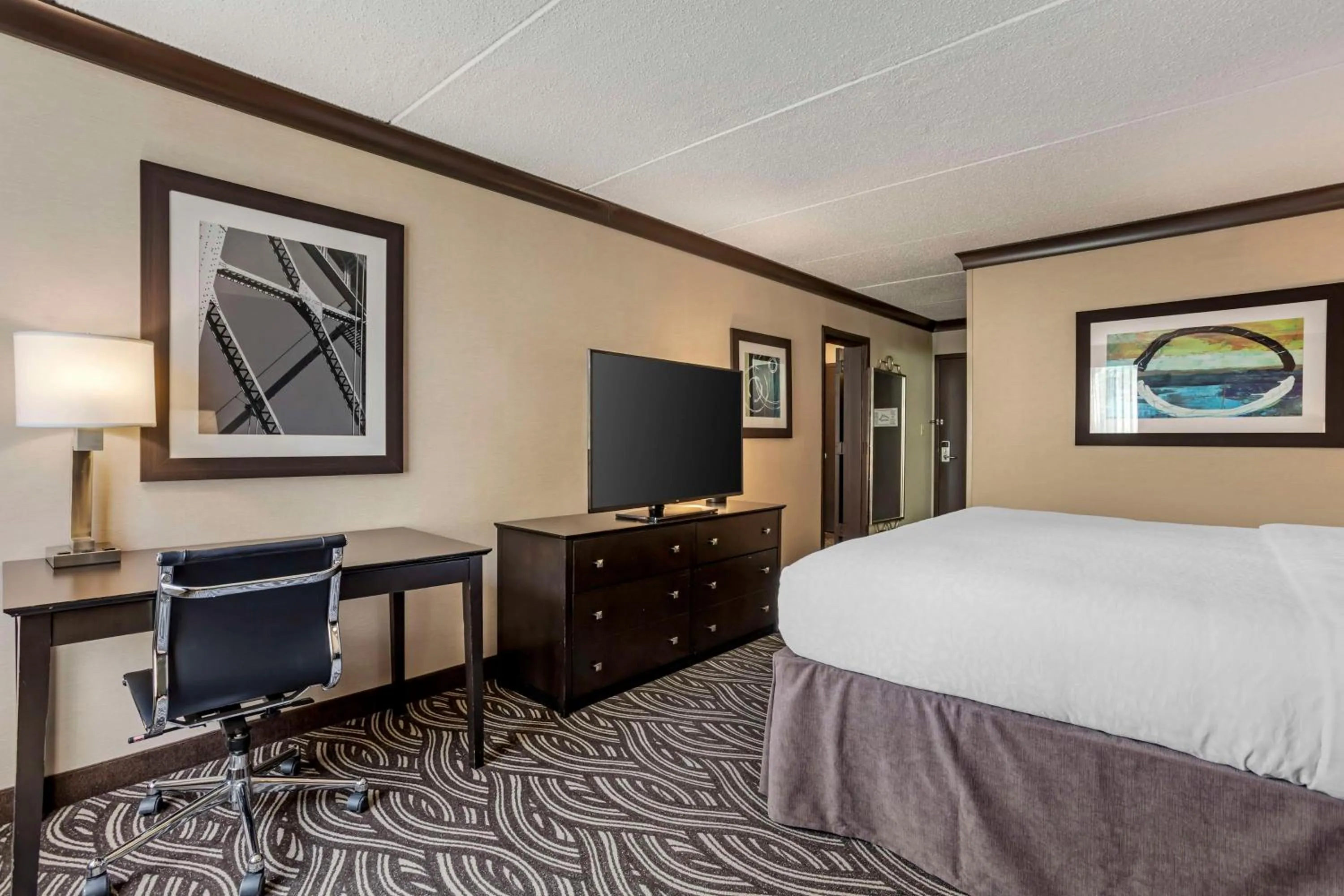 Bedroom, Bed in Best Western Plus Kingston Hotel and Conference Center