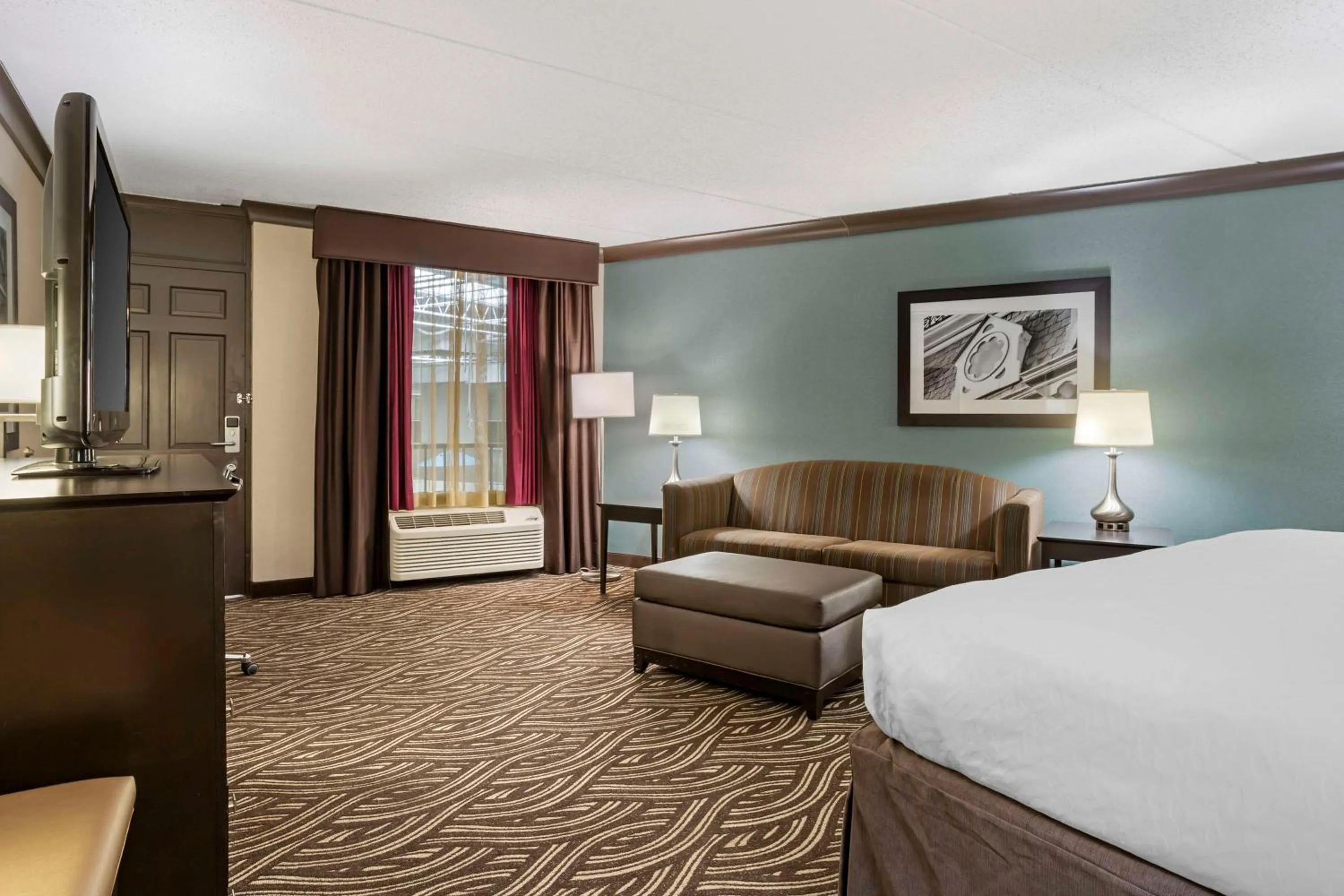 Bedroom, Bed in Best Western Plus Kingston Hotel and Conference Center