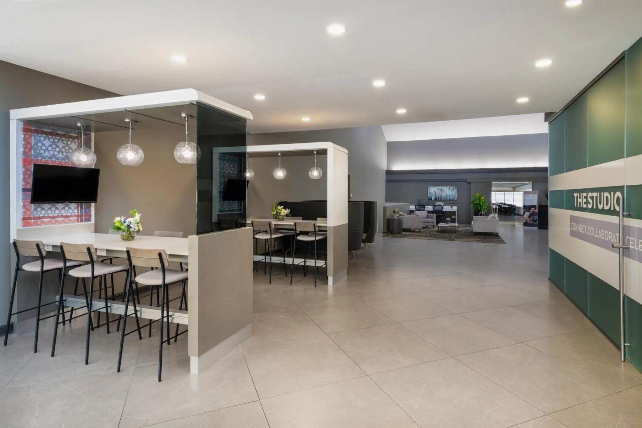 Property building in Crowne Plaza Atlanta SW - Peachtree City by IHG