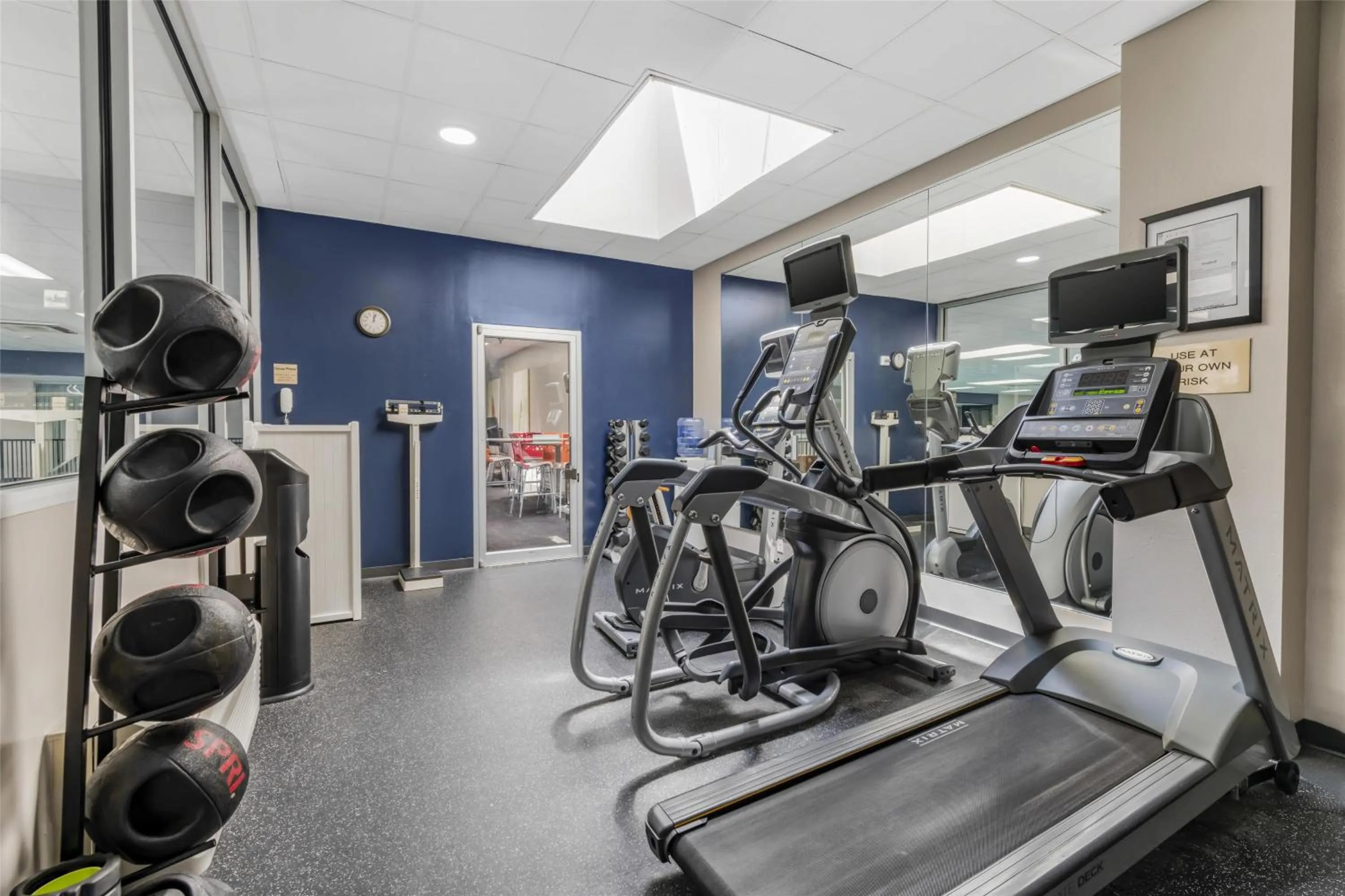 Fitness centre/facilities in Best Western Fairmont