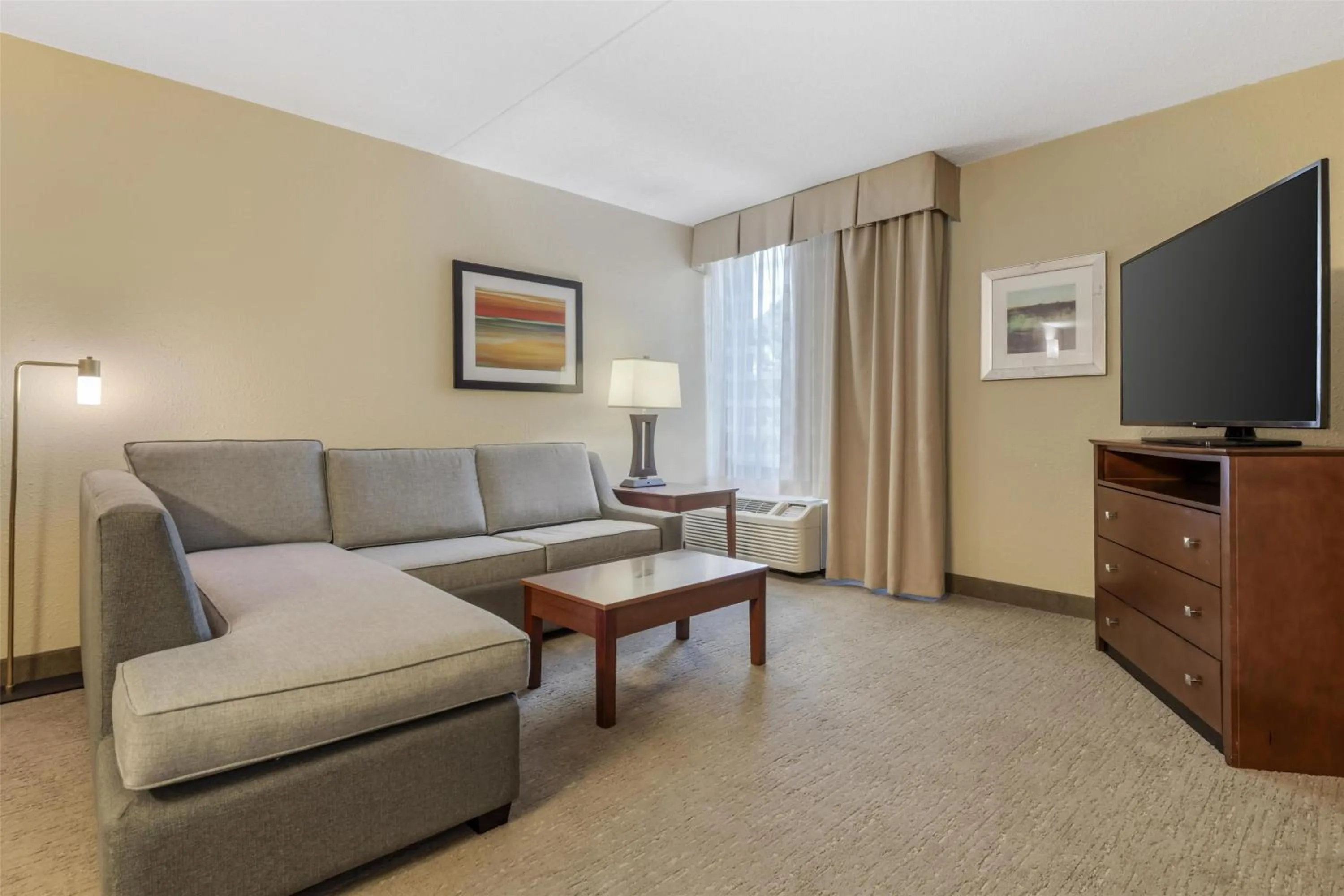 Photo of the whole room in Best Western Fairmont