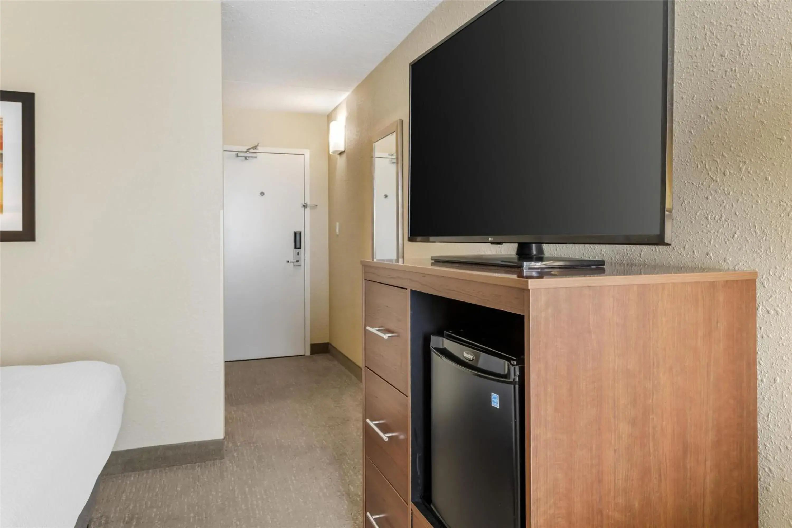 Bedroom in Best Western Fairmont Bedroom in Best Western Fairmont