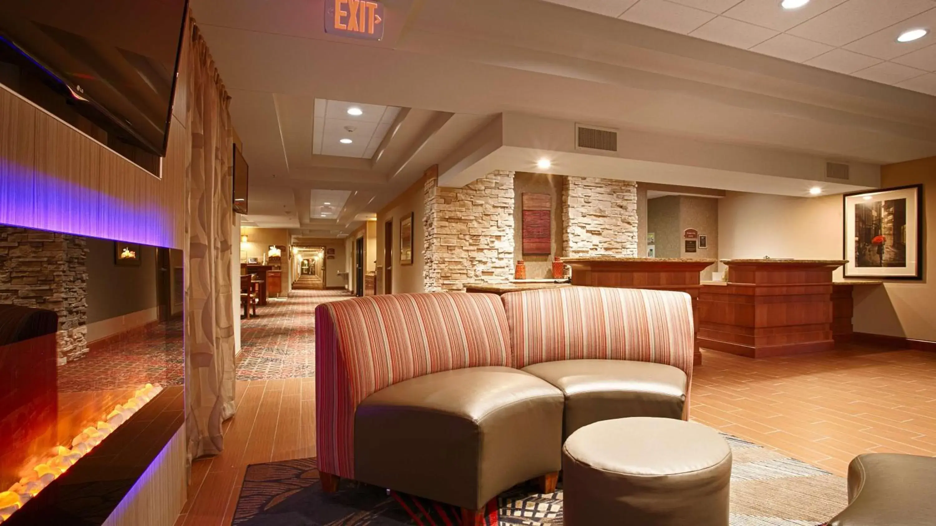 Lobby or reception in Best Western Plus Willmar Lobby or reception in Best Western Plus Willmar