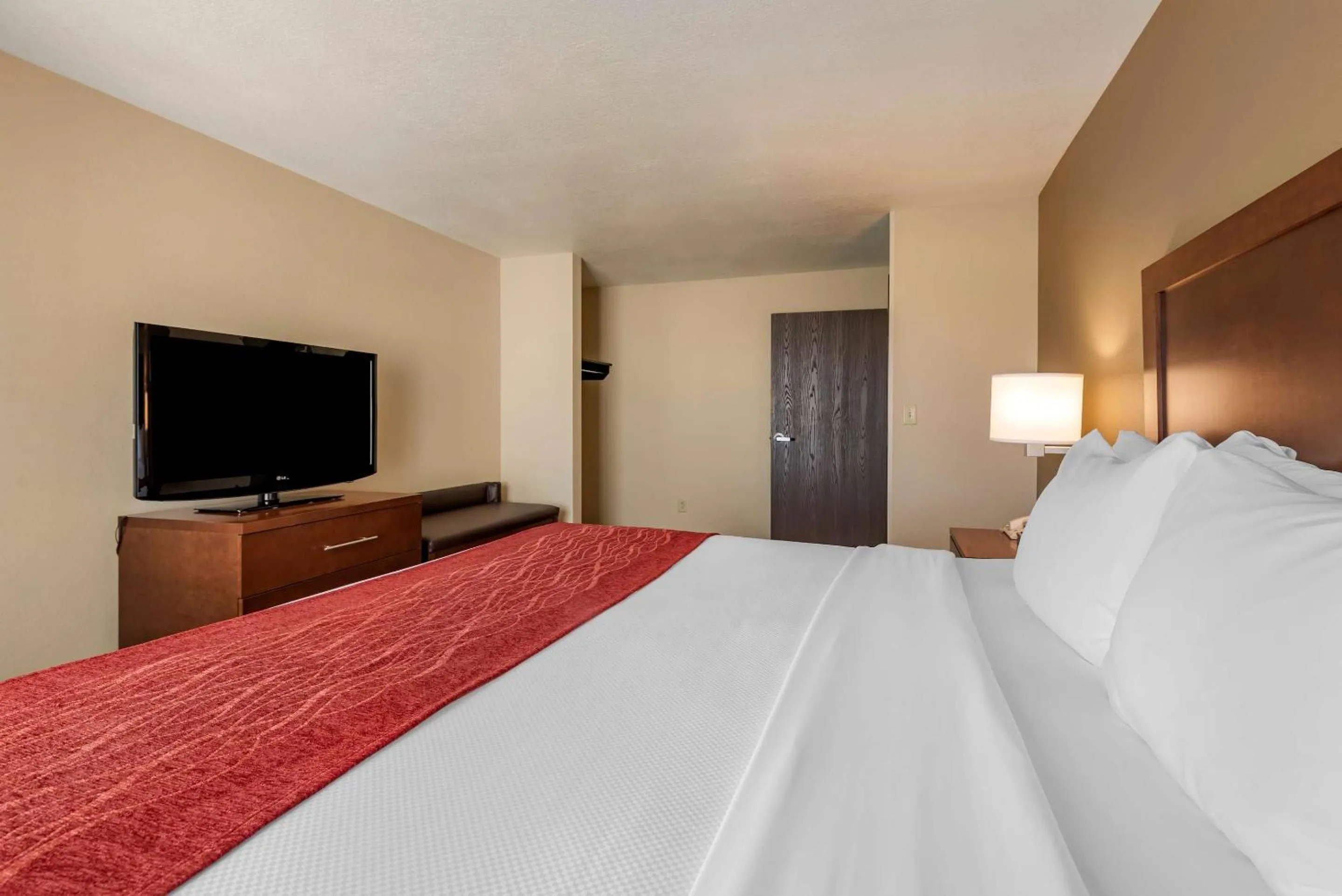 Bedroom, Bed in Comfort Inn & Suites Goodland