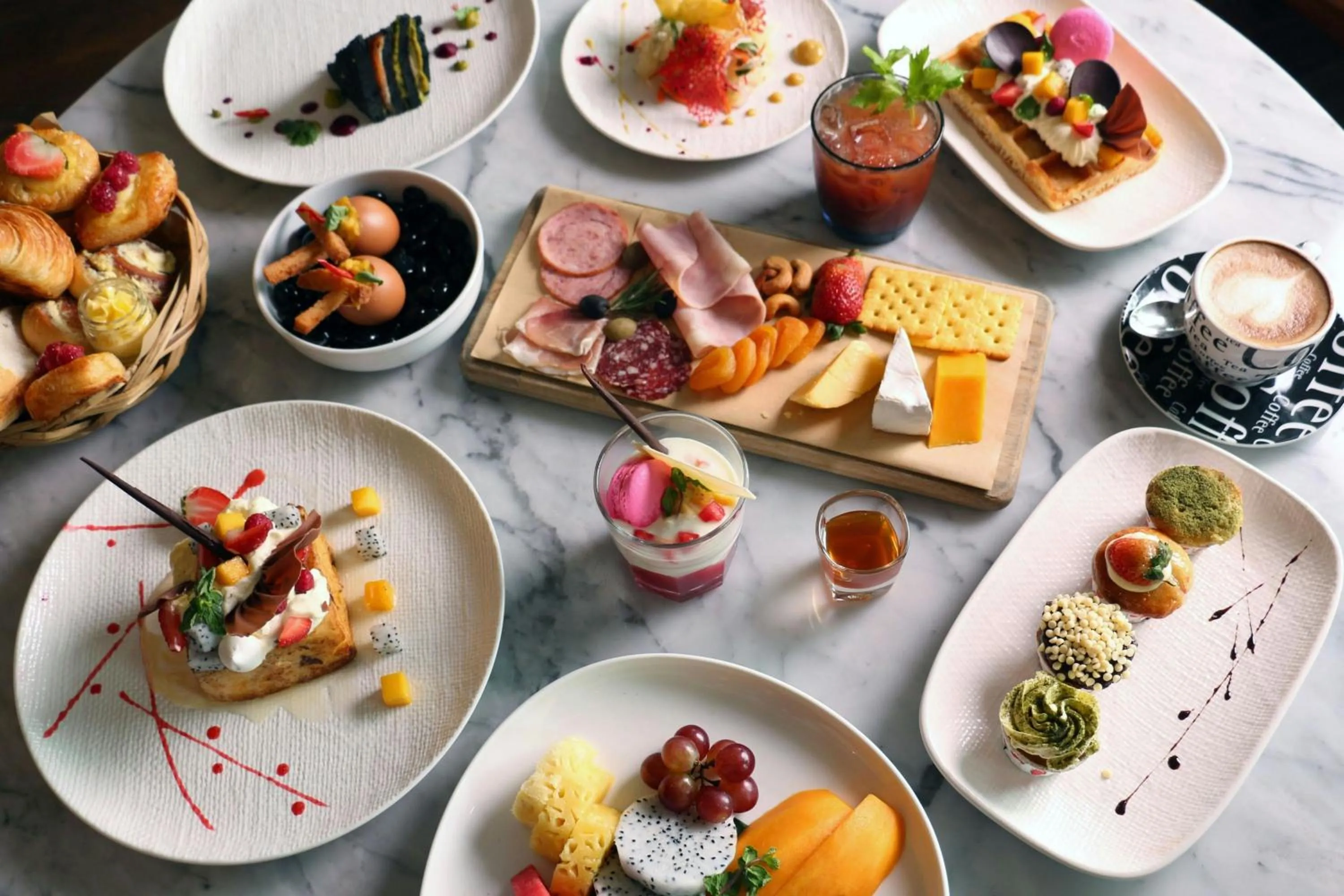 Breakfast in Renaissance Riverside Hotel Saigon