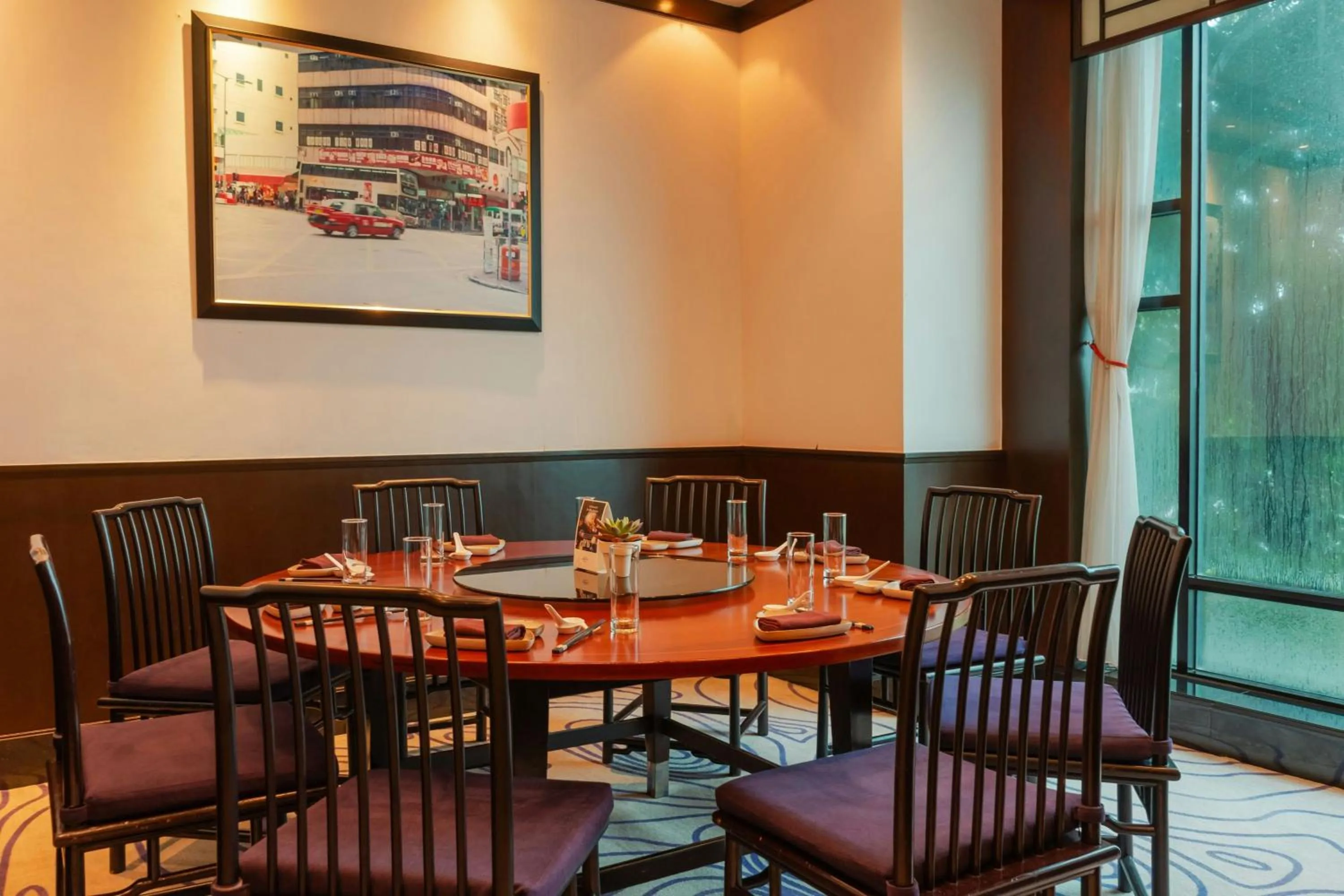 Restaurant/places to eat in Renaissance Riverside Hotel Saigon