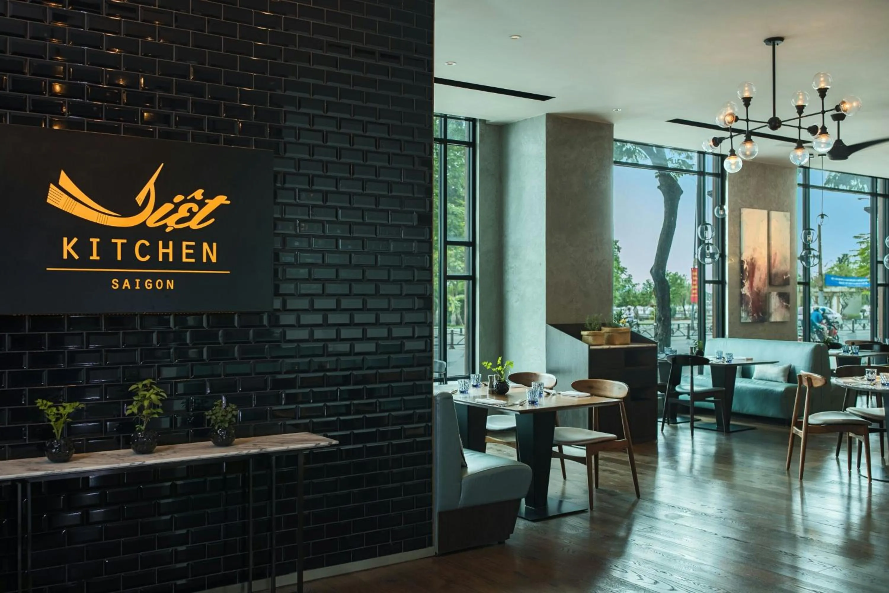 Kitchen or kitchenette in Renaissance Riverside Hotel Saigon