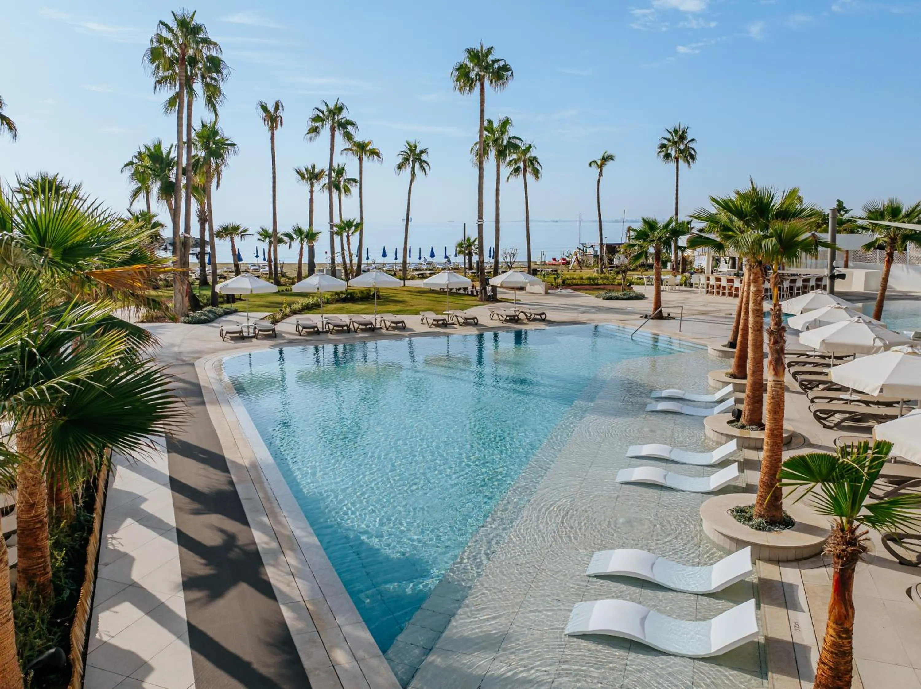 Swimming pool in Lordos Beach Hotel & Spa