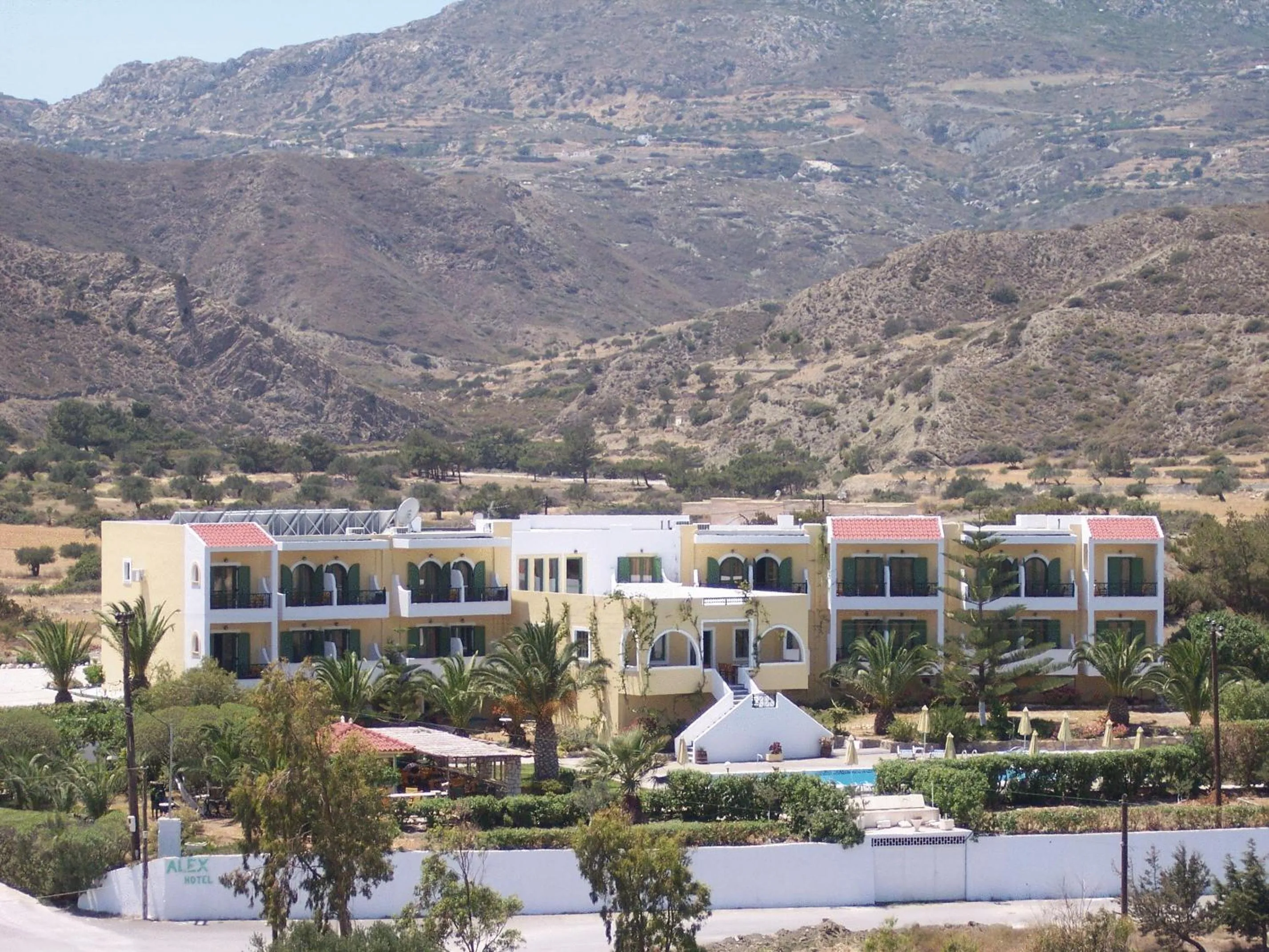 Facade/entrance in Alex