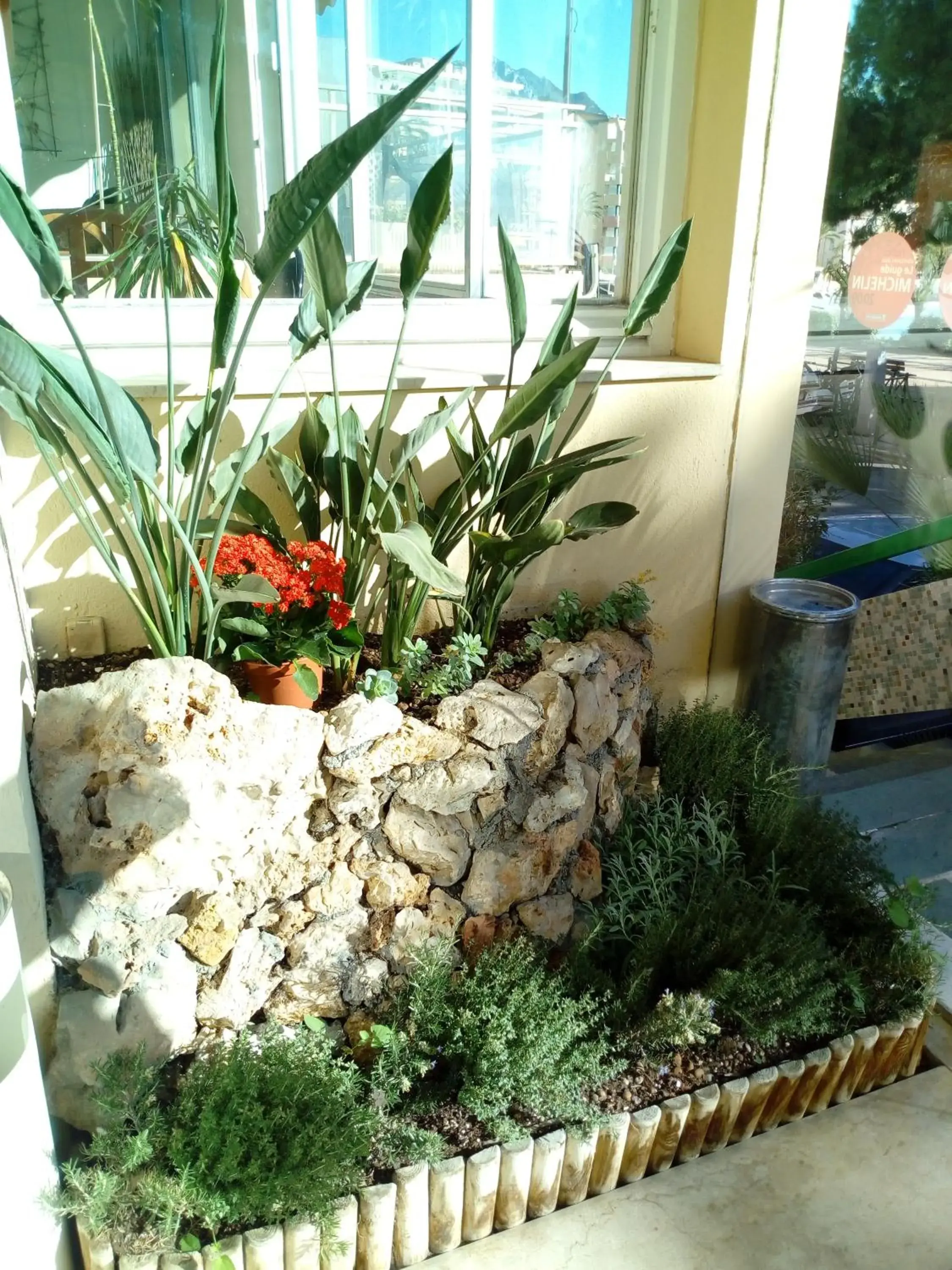 Lobby or reception in Hôtel Alexandra Lobby or reception in Hôtel Alexandra