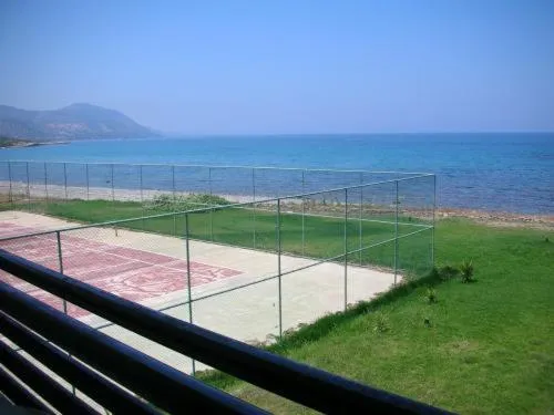 Tennis court in Souli Beach Hotel