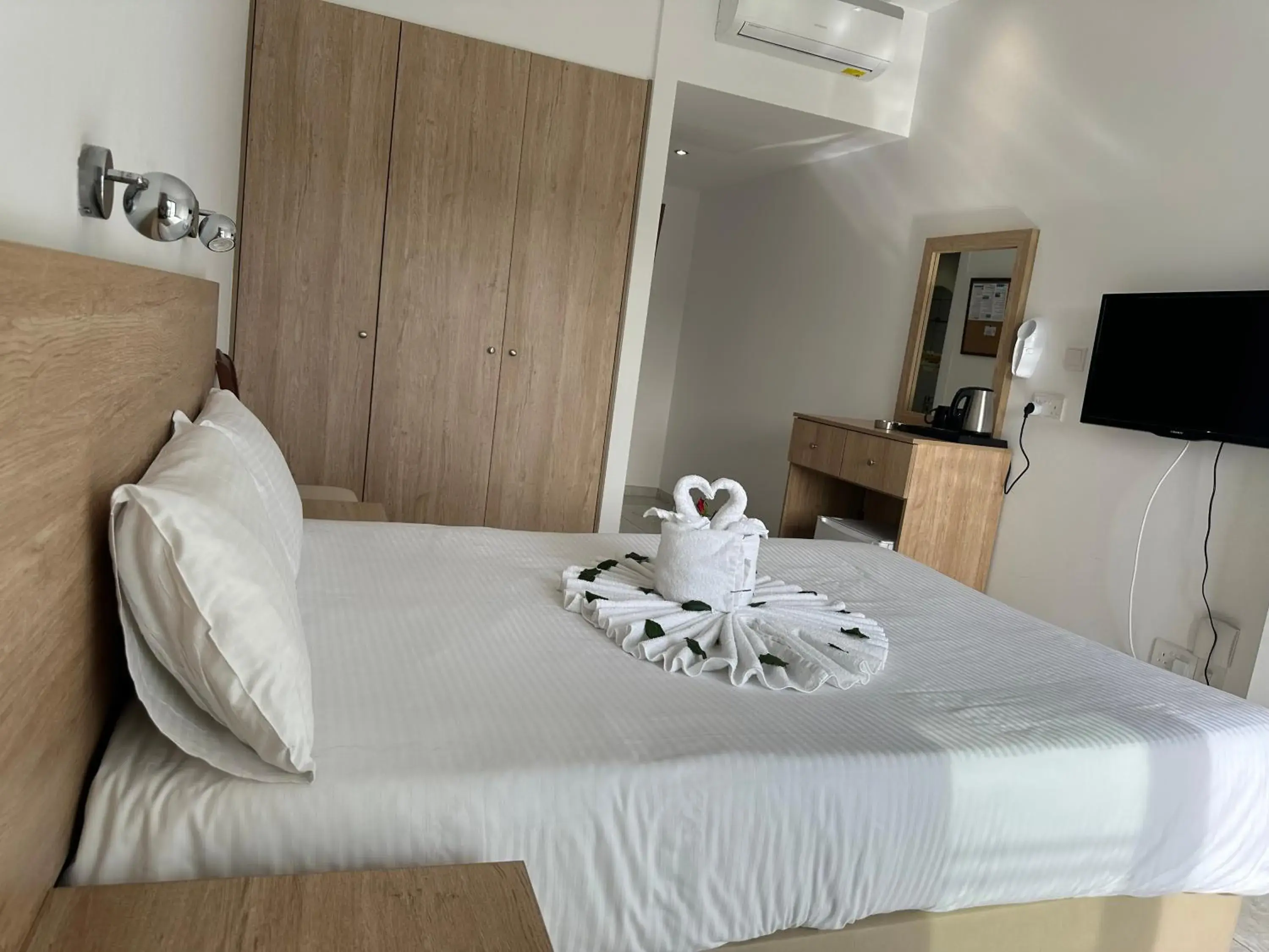 Bed in Souli Beach Hotel Bed in Souli Beach Hotel